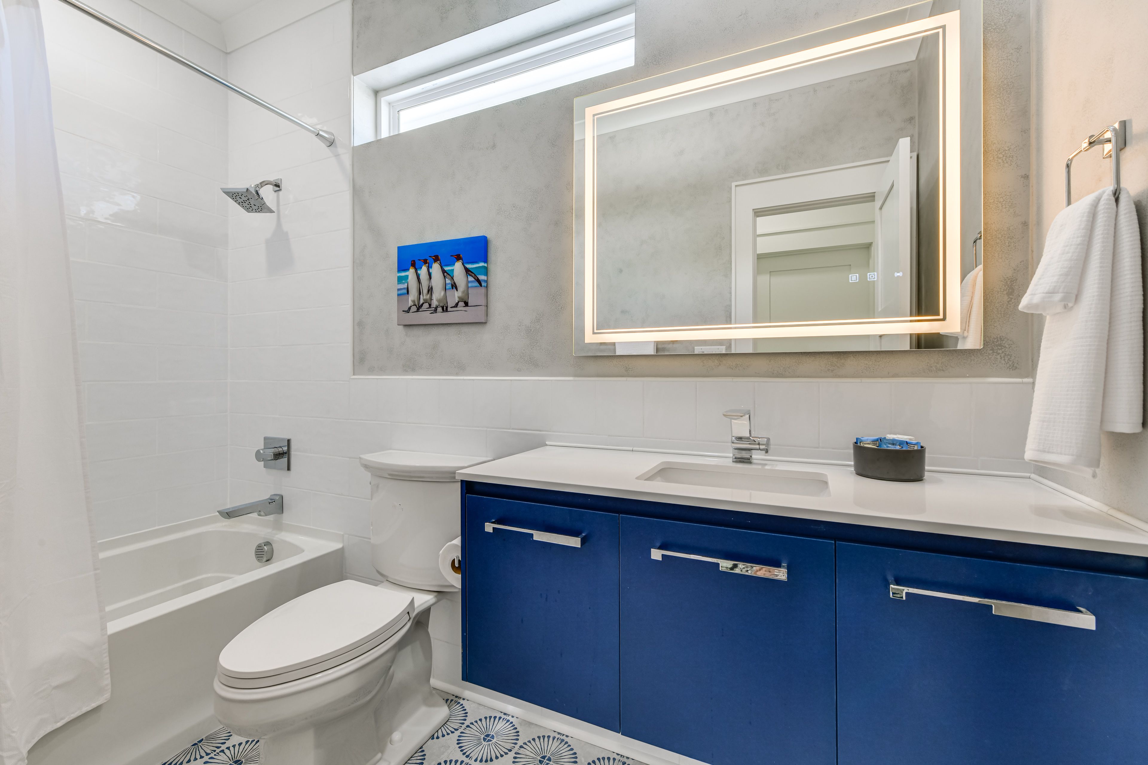 Bathroom | 2nd Floor