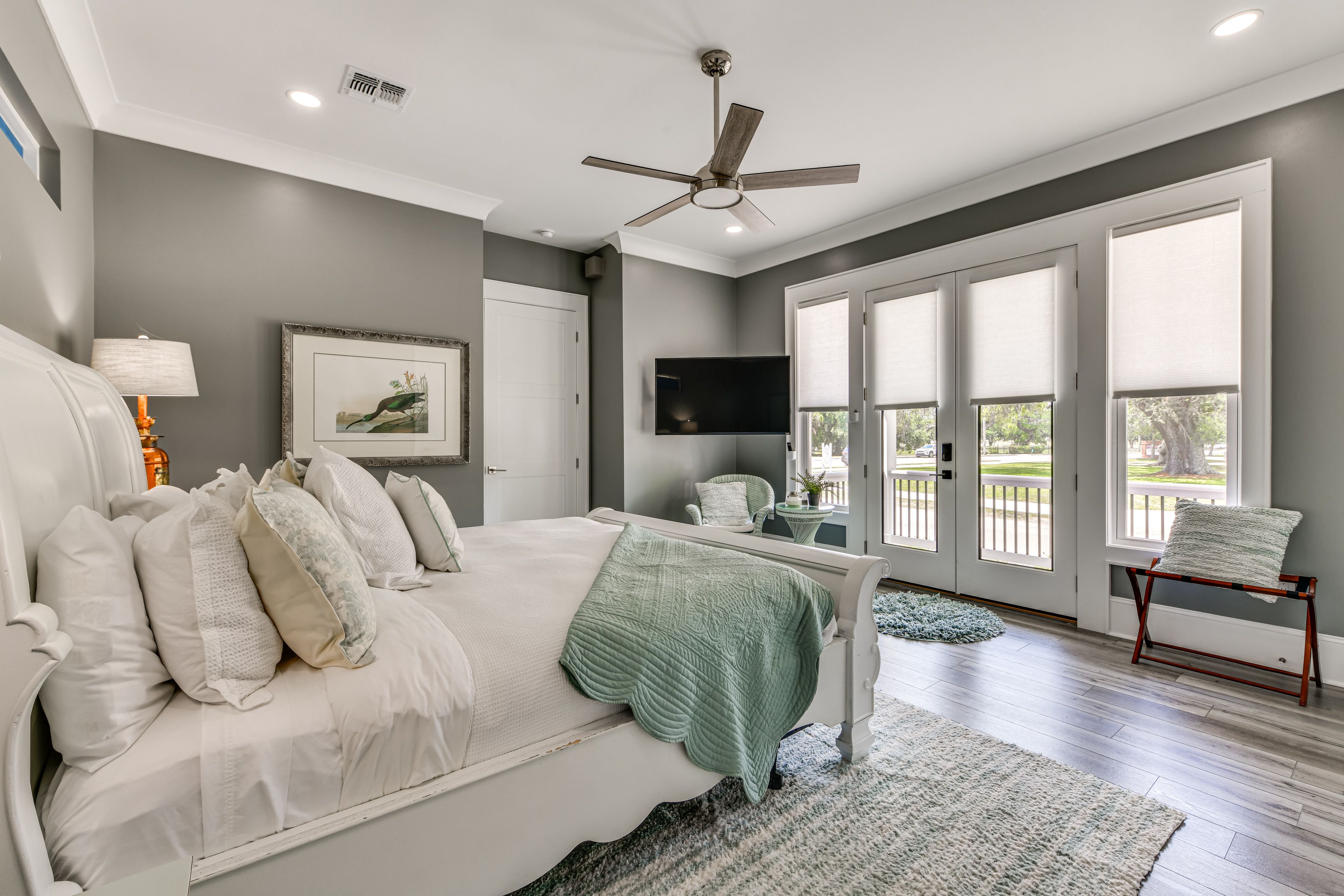 Bedroom 1 | King Bed | Linens Provided | 1st Floor