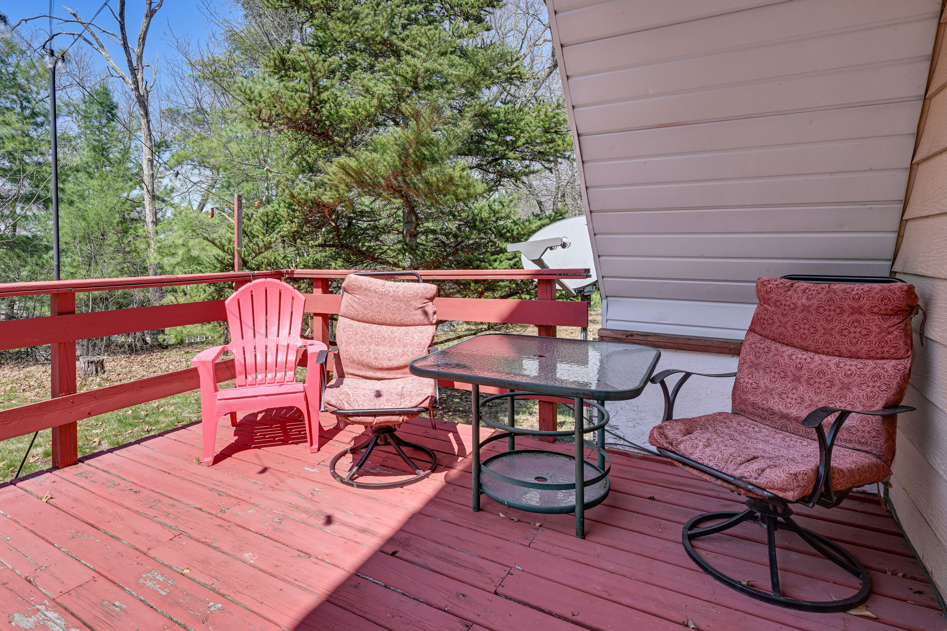 Deck | Charcoal Grill | 2 Outdoor Dining Areas
