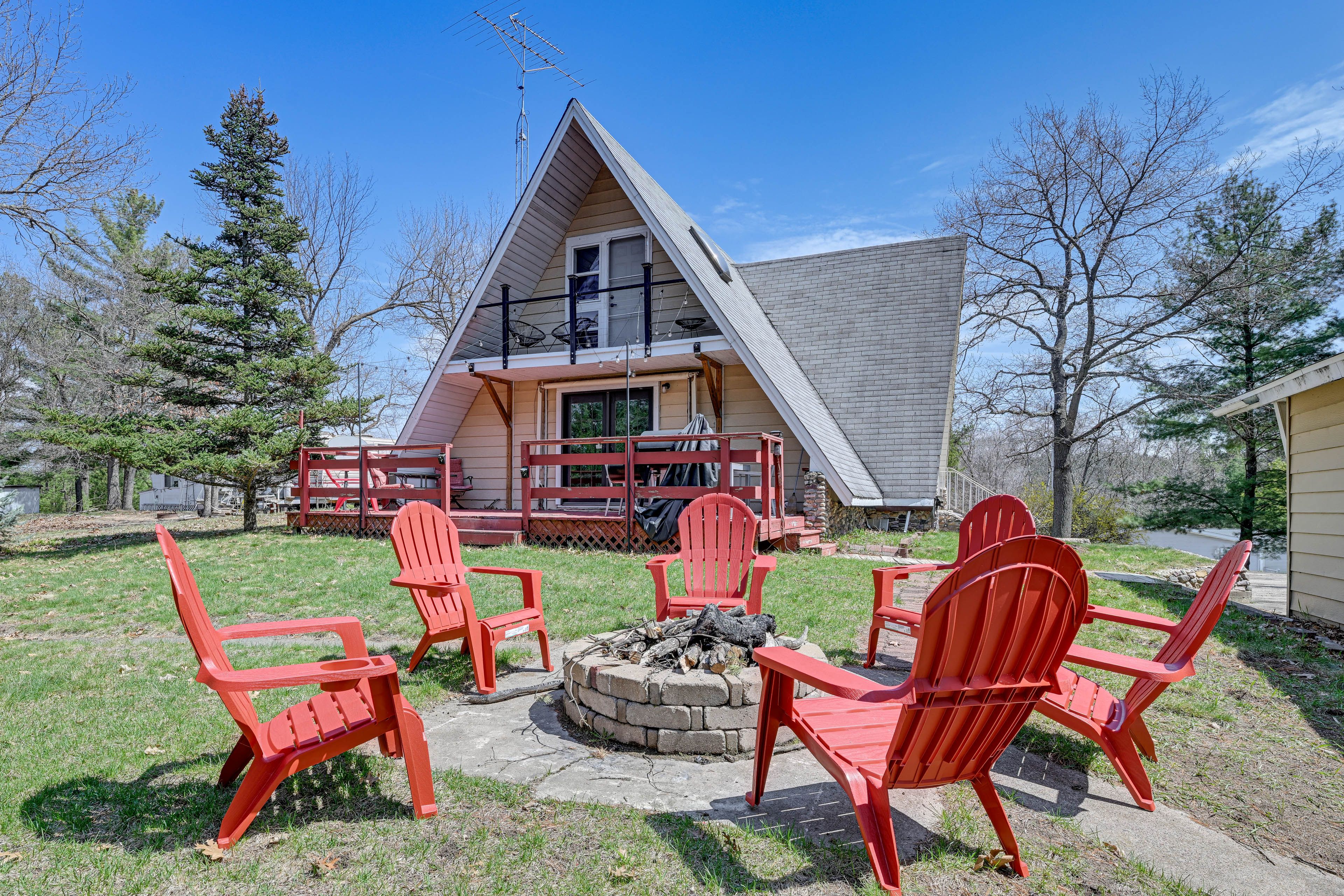 Friendship Vacation Rental | 3BR | 2BA | 1,600 Sq Ft | Stairs Required