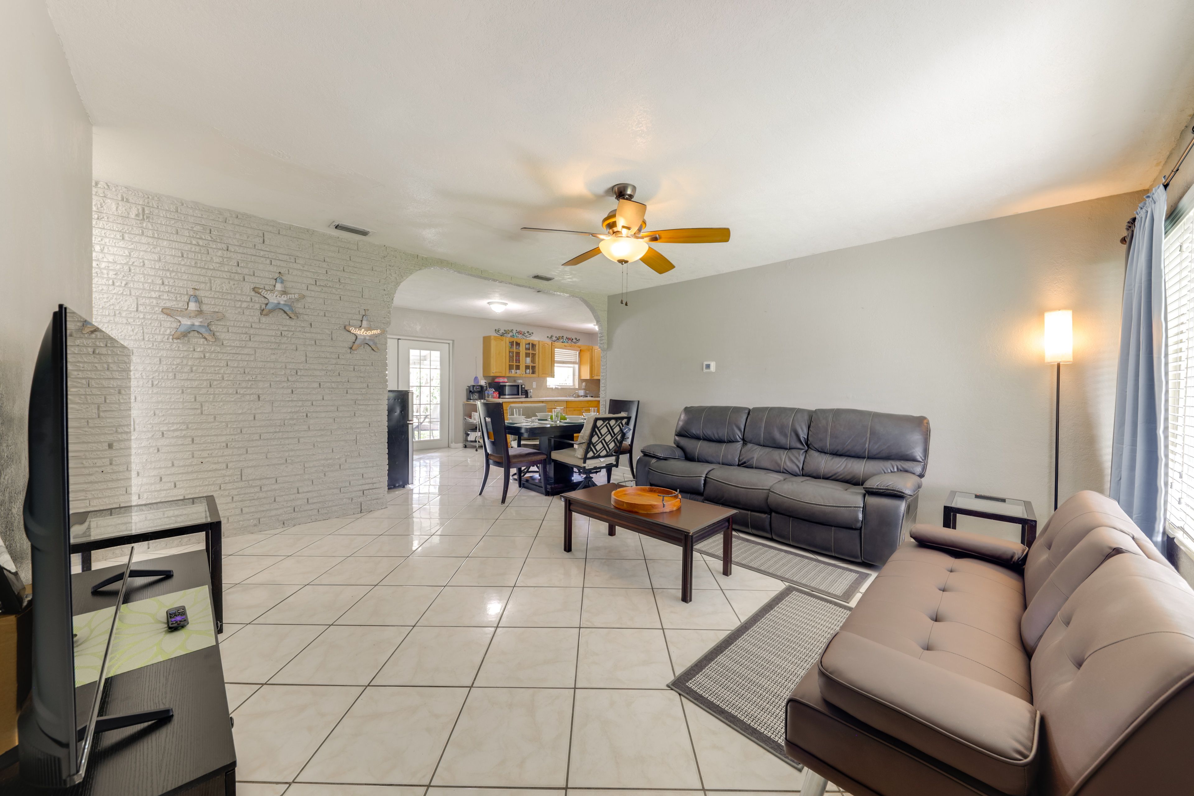 Miramar Vacation Rental | 2BR | 1BA | 1,026 Sq Ft | 1 Step to Access