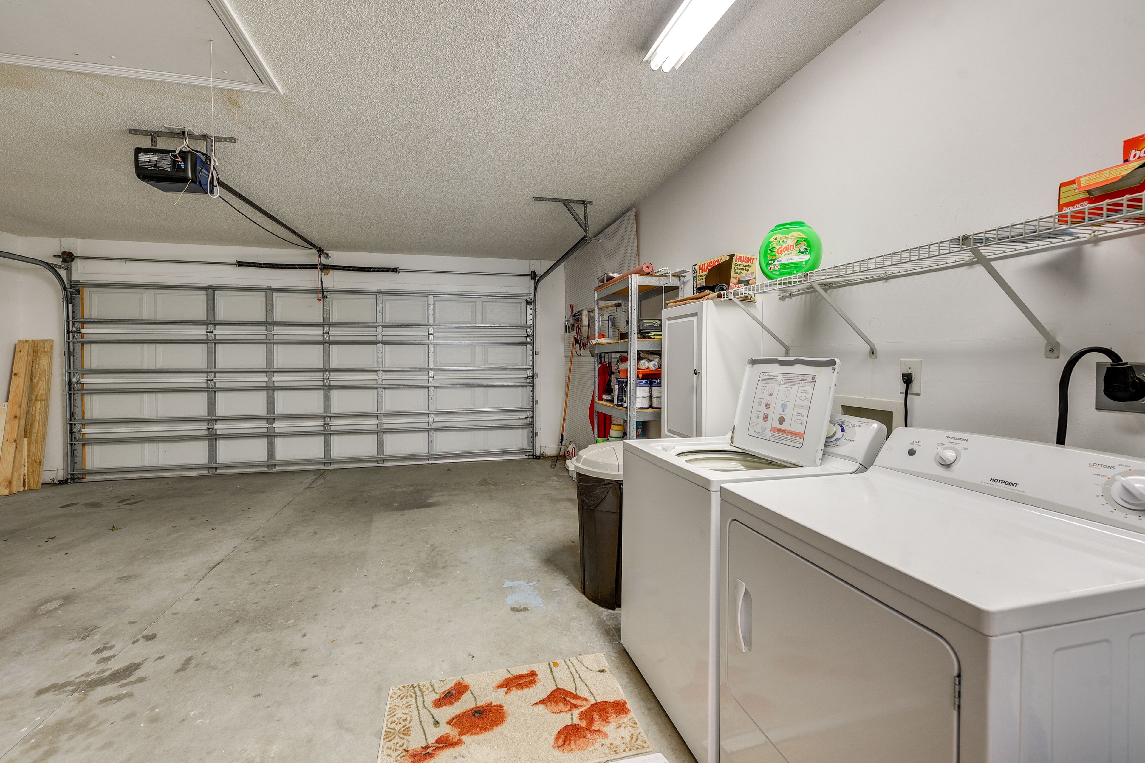Garage | Washer & Dryer