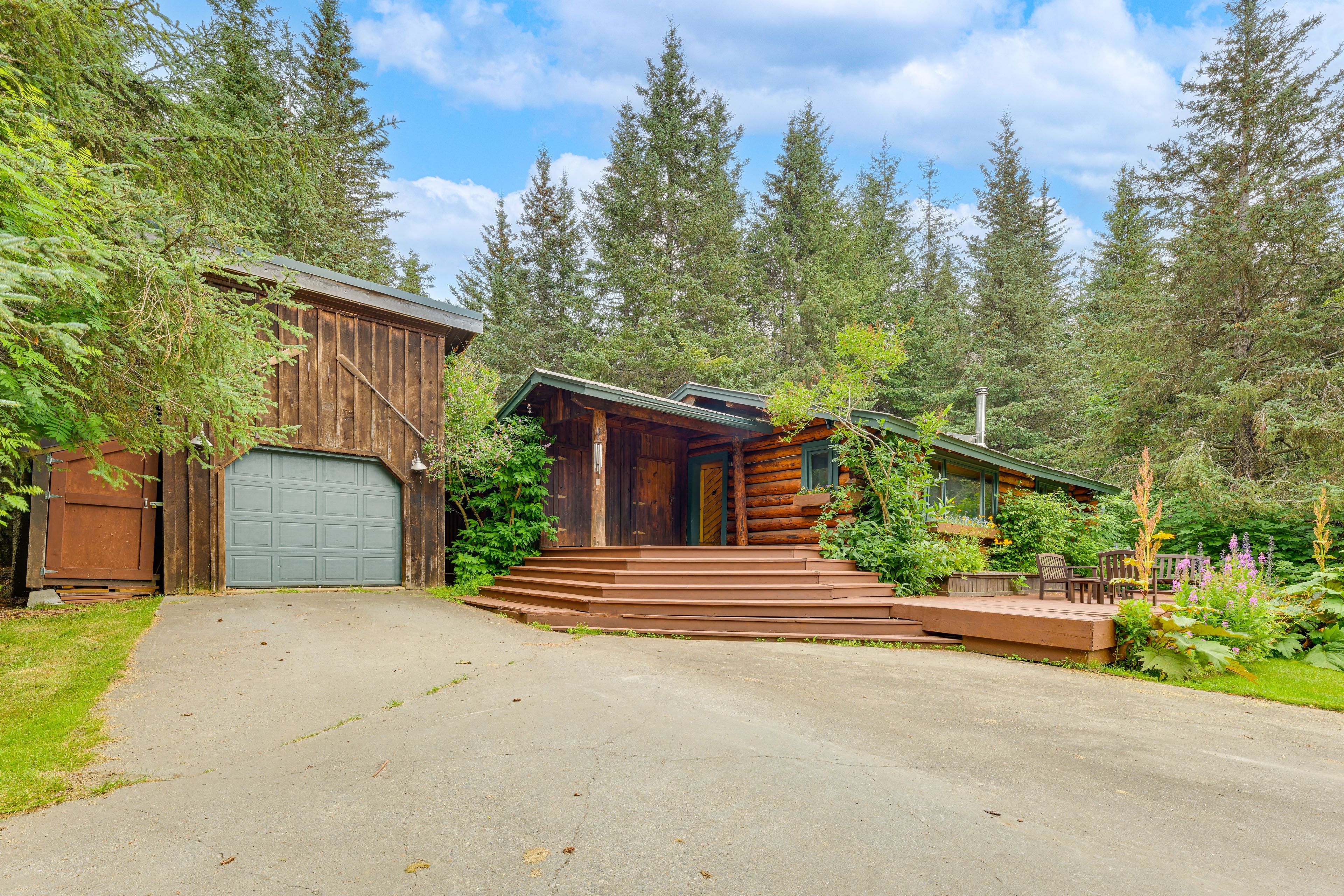 Homer Vacation Rental | 2BR | 1BA | 768 Sq Ft | 8 Steps to Enter