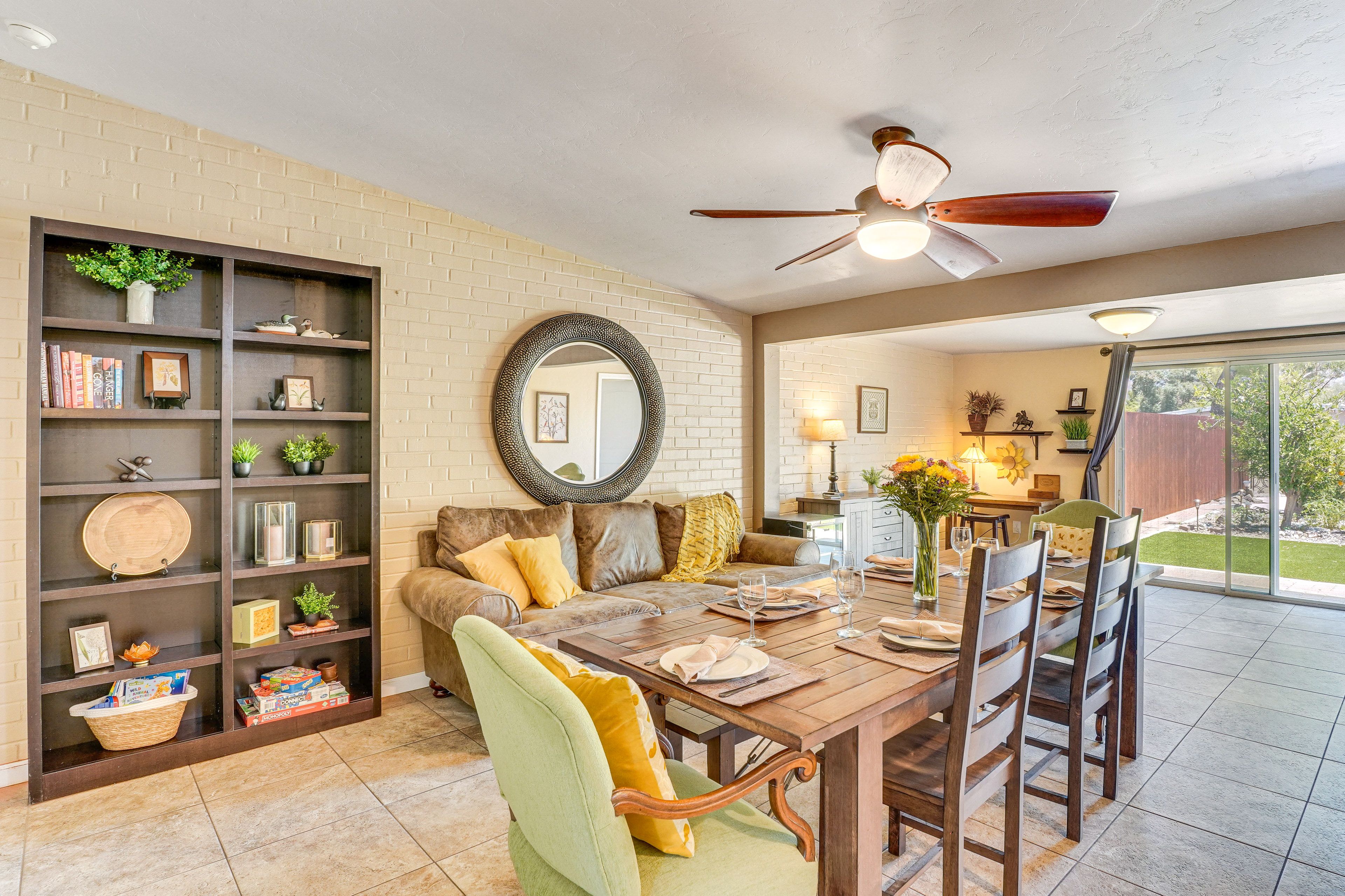 Dining Room | Dishware & Flatware | High Chair | Booster Seat