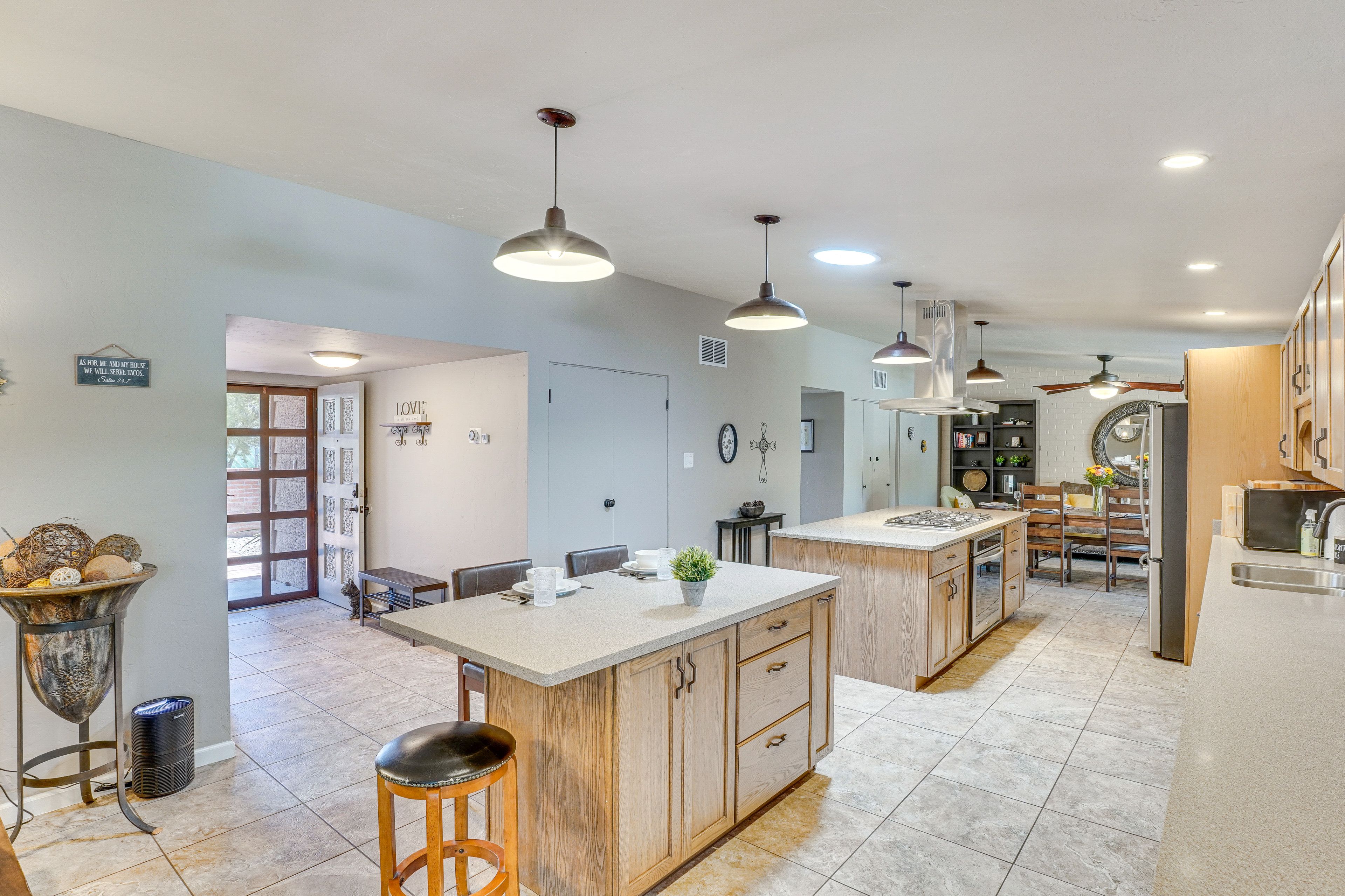 Kitchen | Cooking Basics | Keurig Coffee Maker | Coffee & Tea Provided