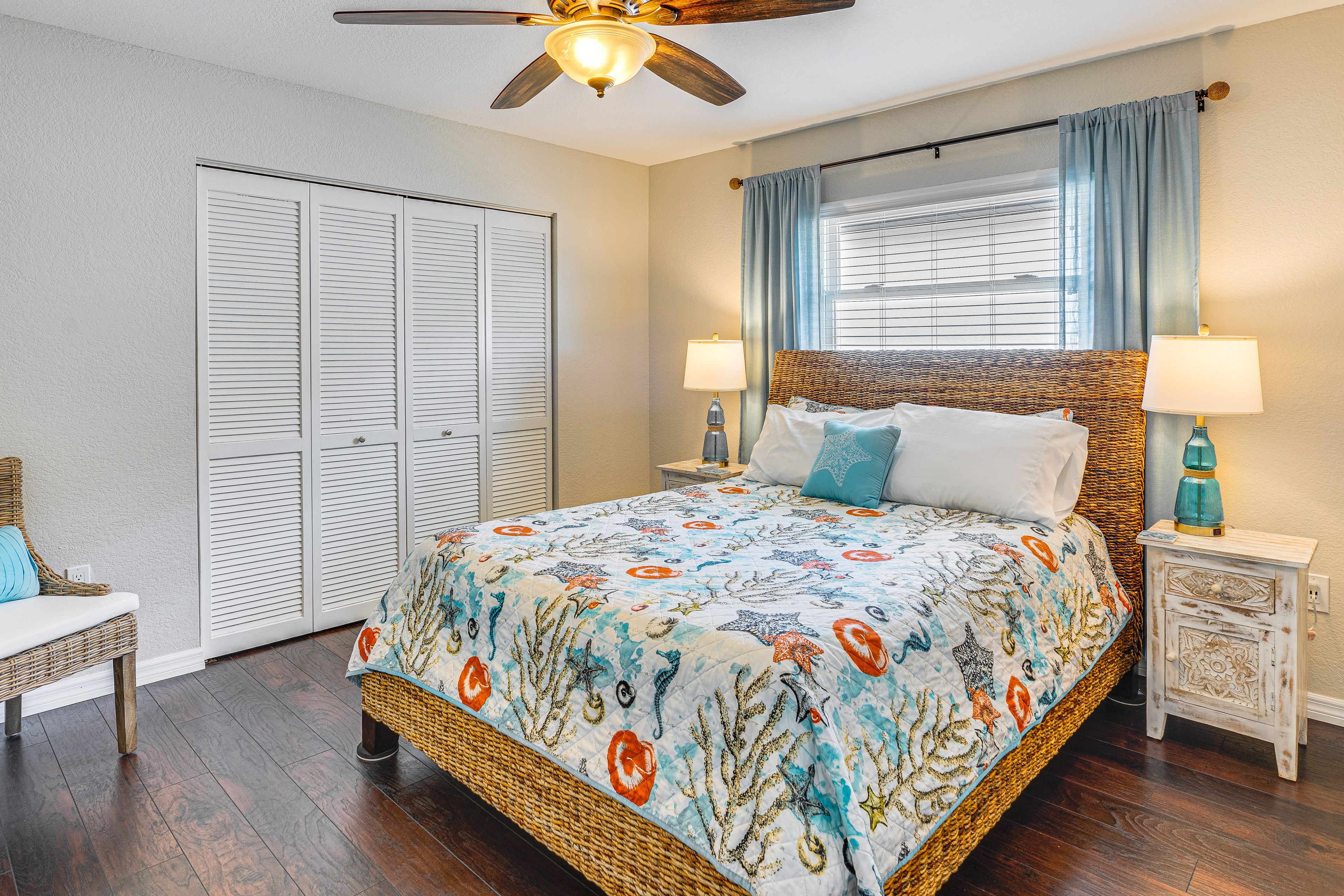 Bedroom 3 | Queen Bed