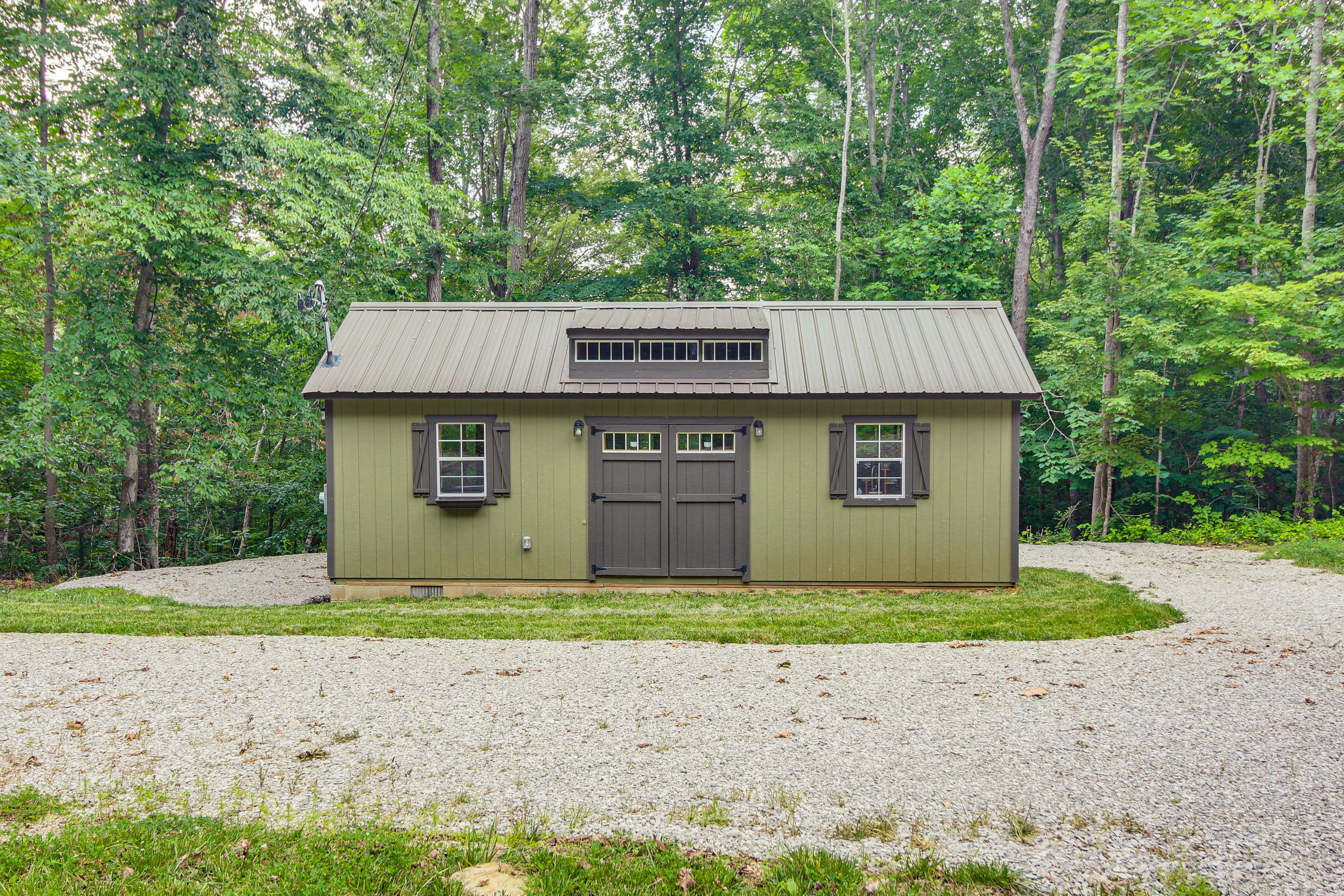 Parking | Circular Driveway