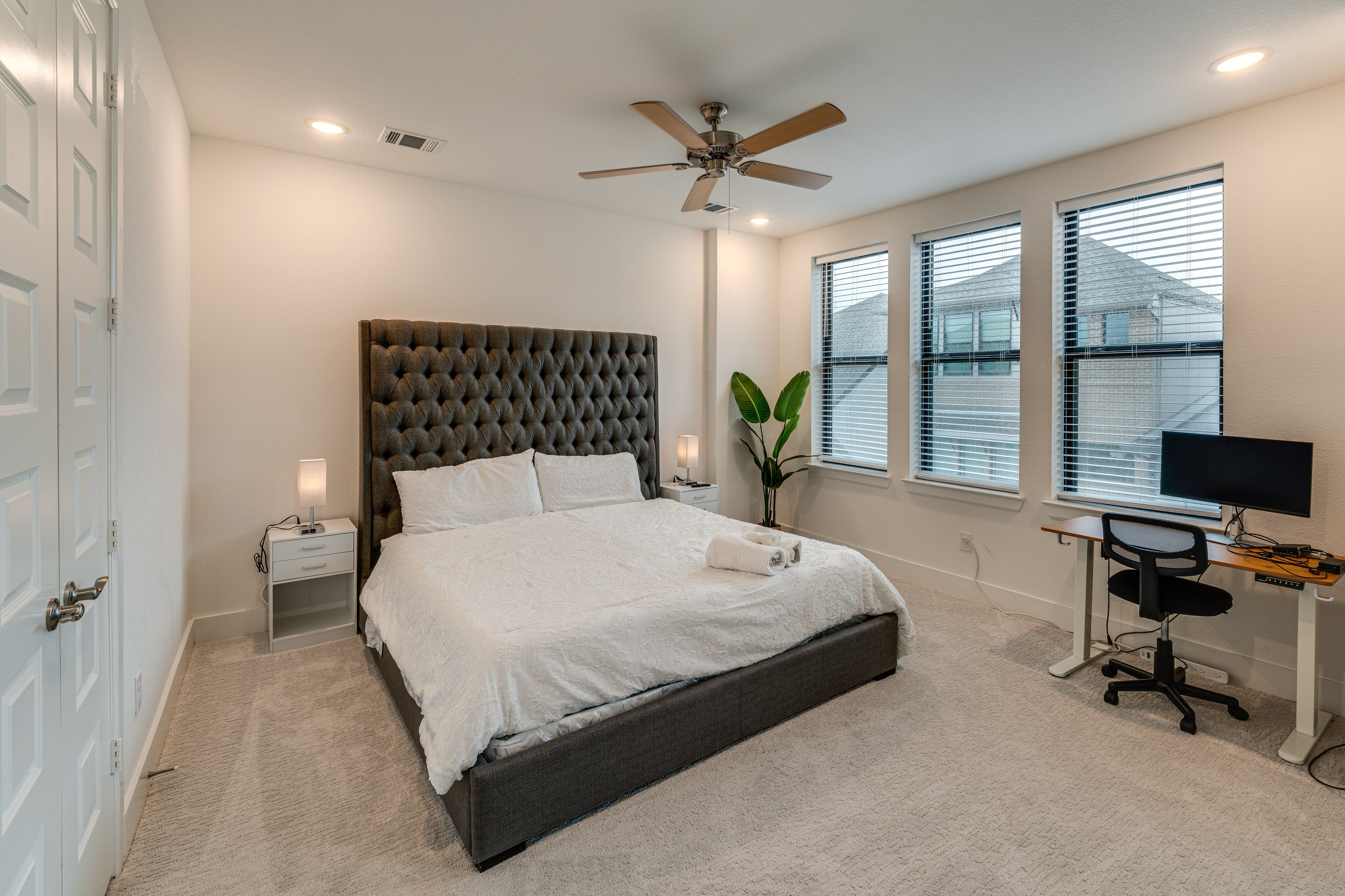 Bedroom 2 | 3rd Floor | King Bed | Smart TV | Workspace w/ Monitor