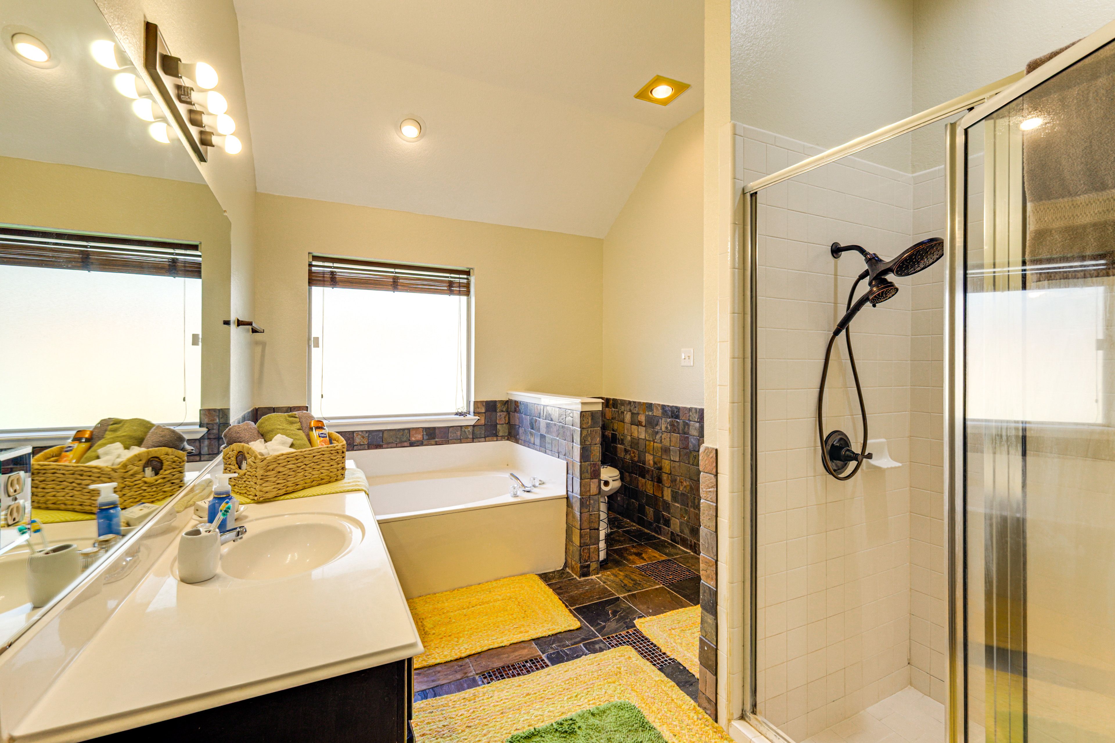 En-Suite Bathroom | Towels Provided