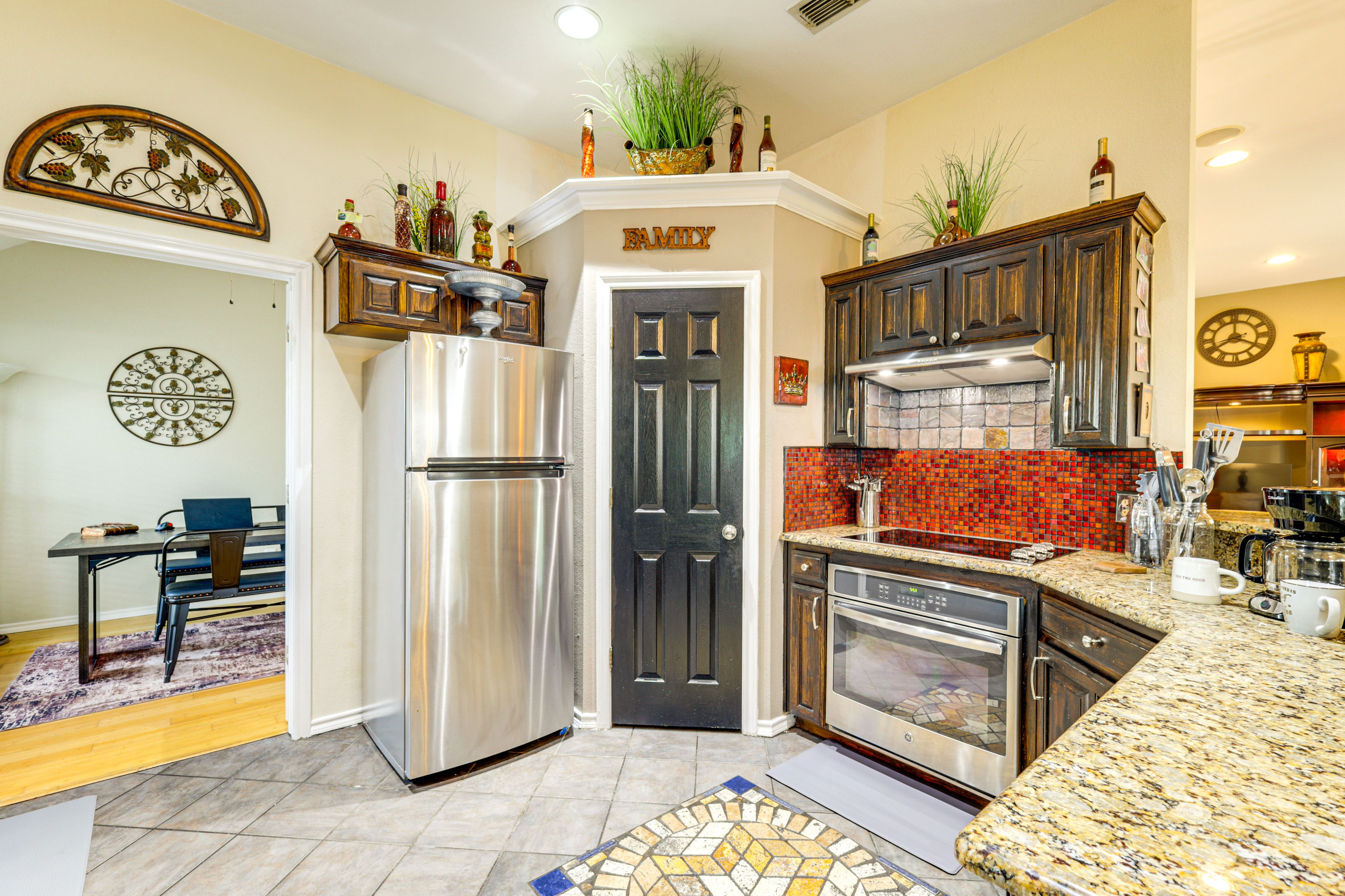 Kitchen | Dishwasher