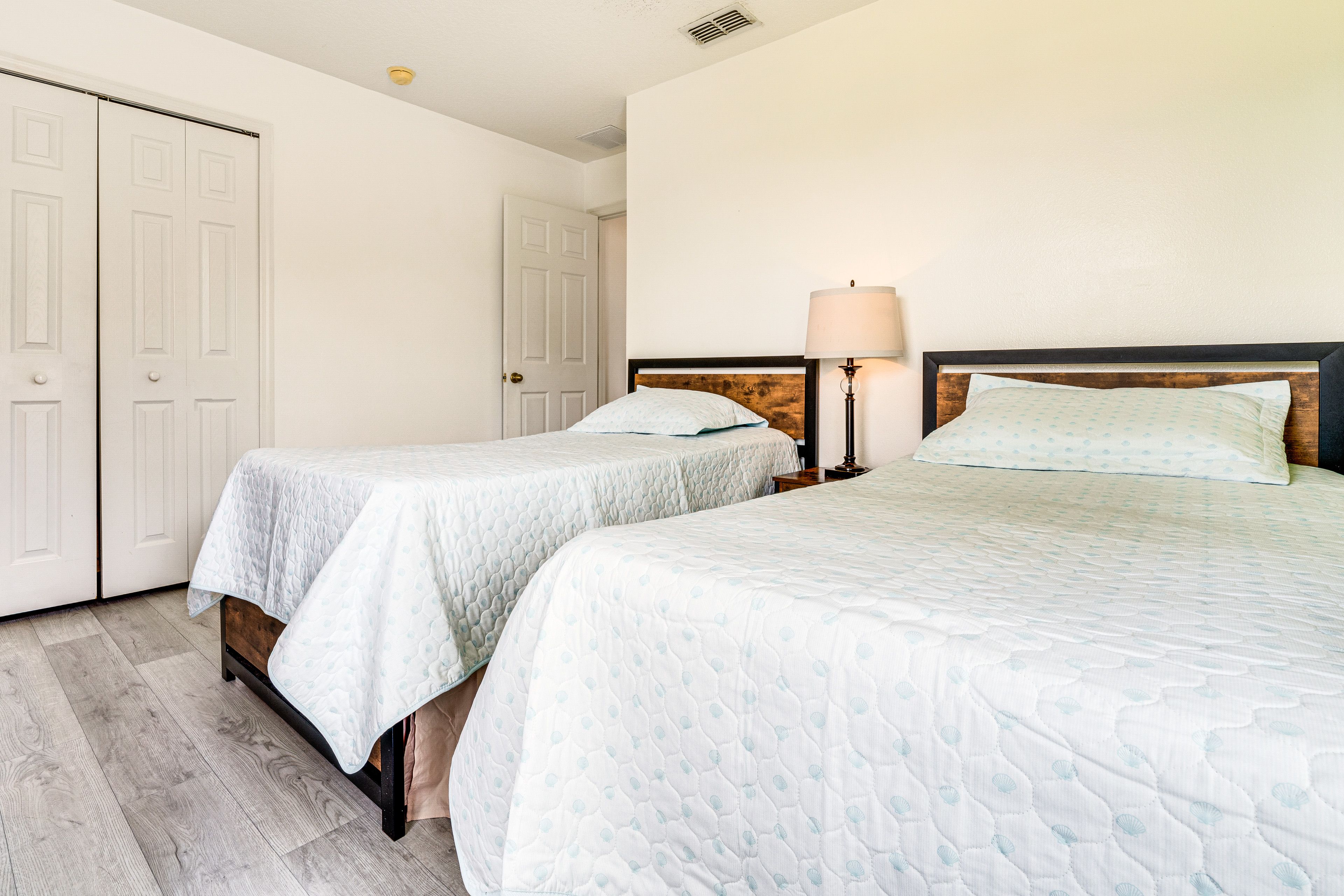 Bedroom 2 | 2nd Floor | 2 Twin Beds