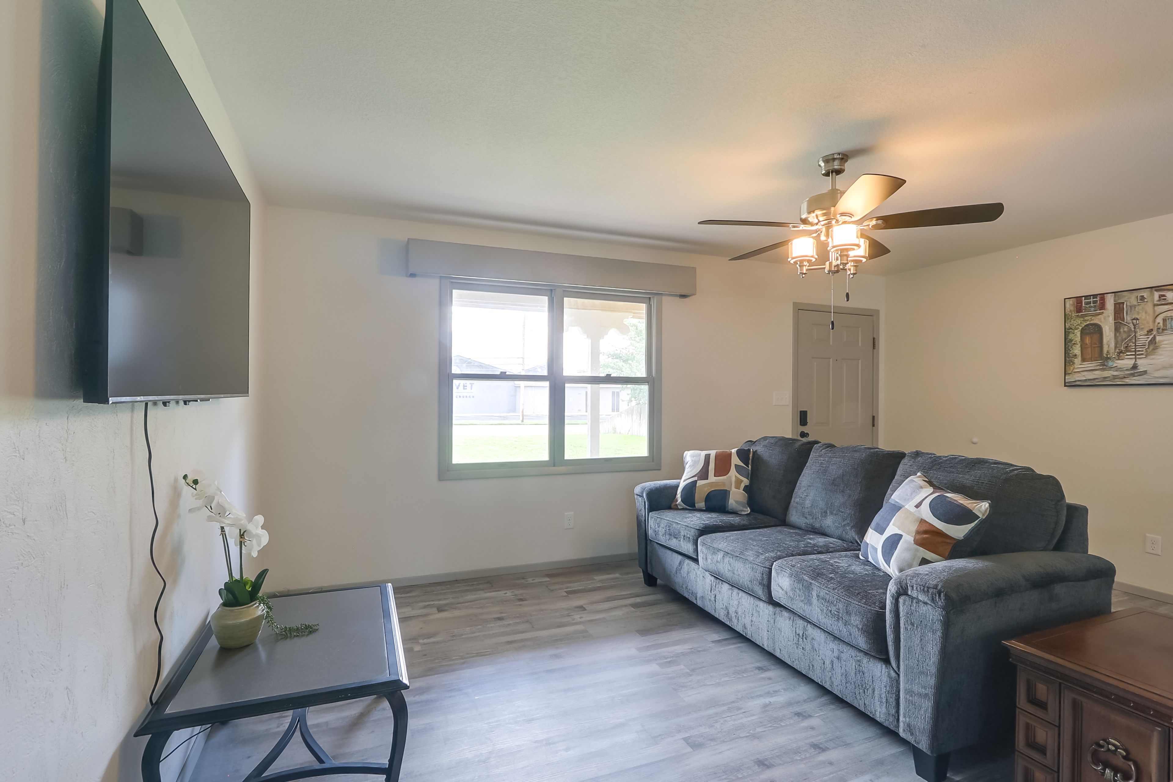Living Room | Free WiFi | Central A/C & Heat | Smart TV | 1st Floor