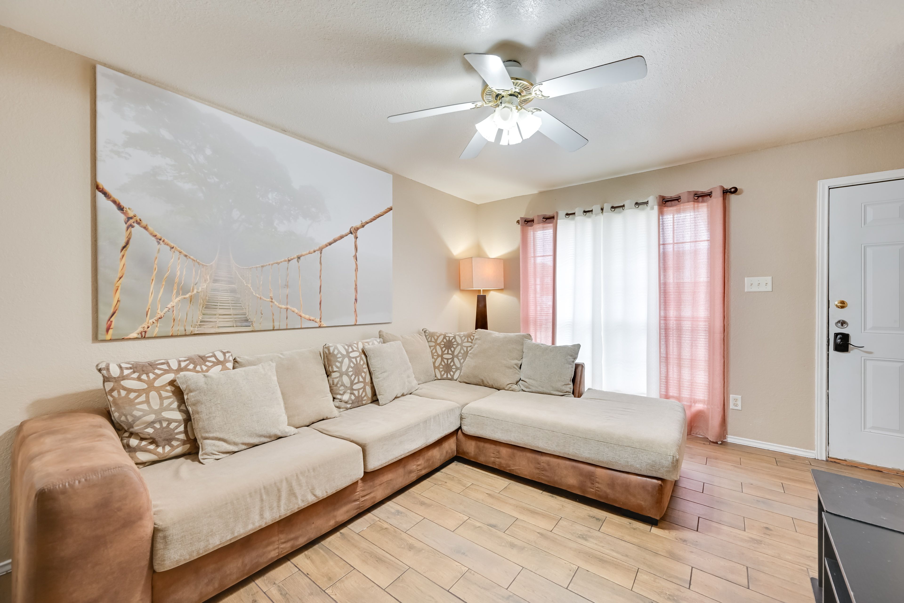 Living Room | Central A/C | Free WiFi | 1st Floor