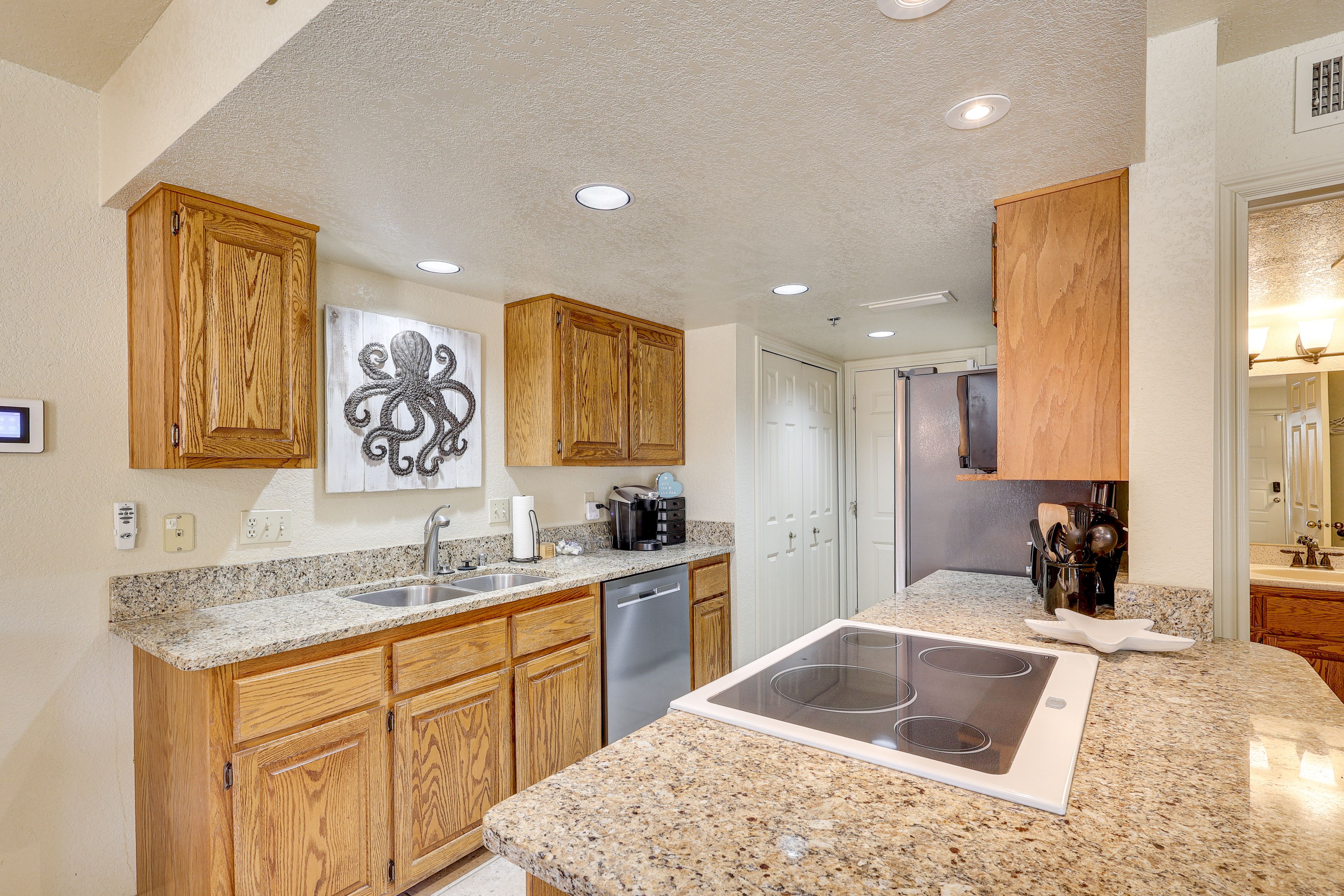 Kitchen | Cooking Basics | Dishwasher | 1st Floor