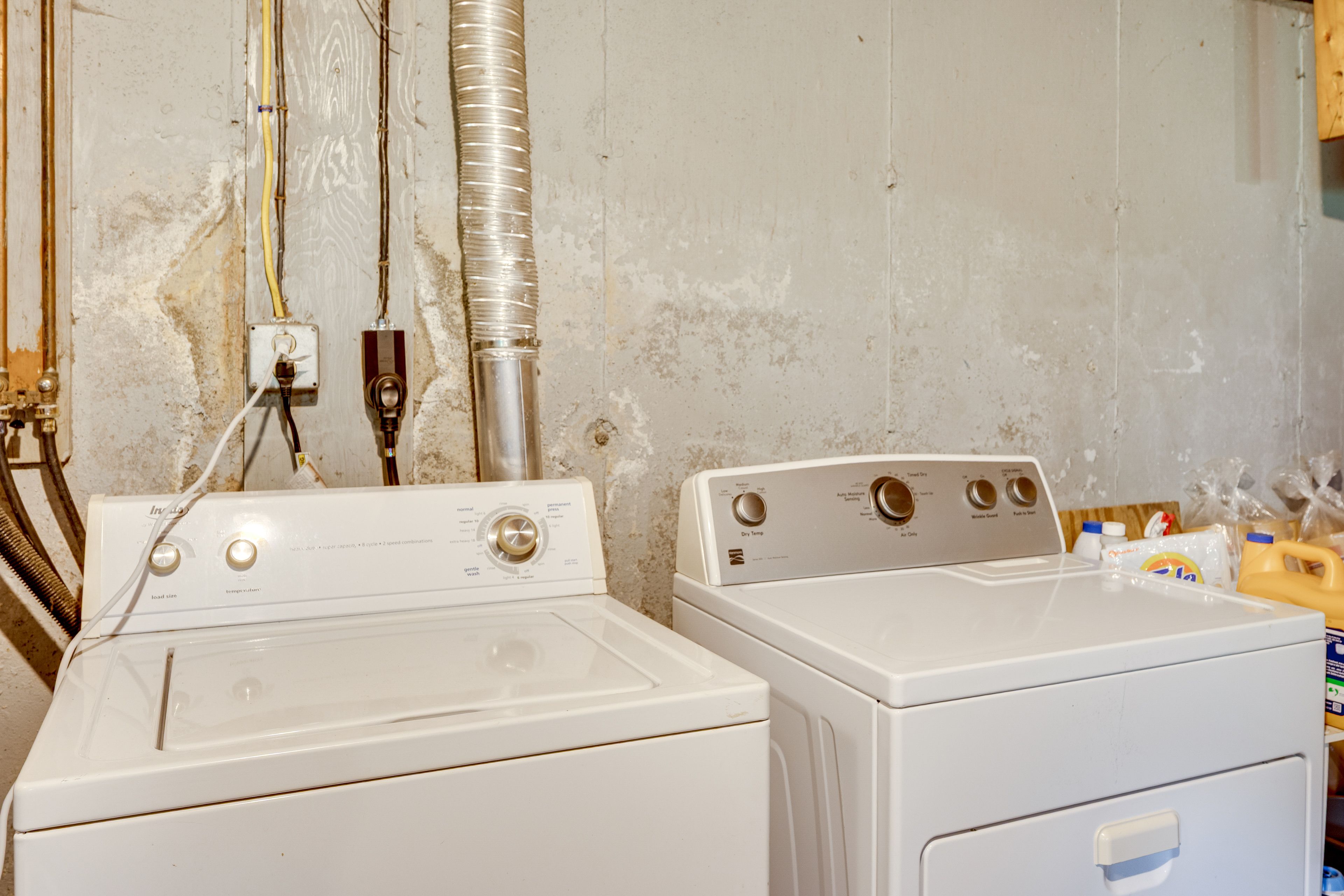 Laundry Room | Lower Level