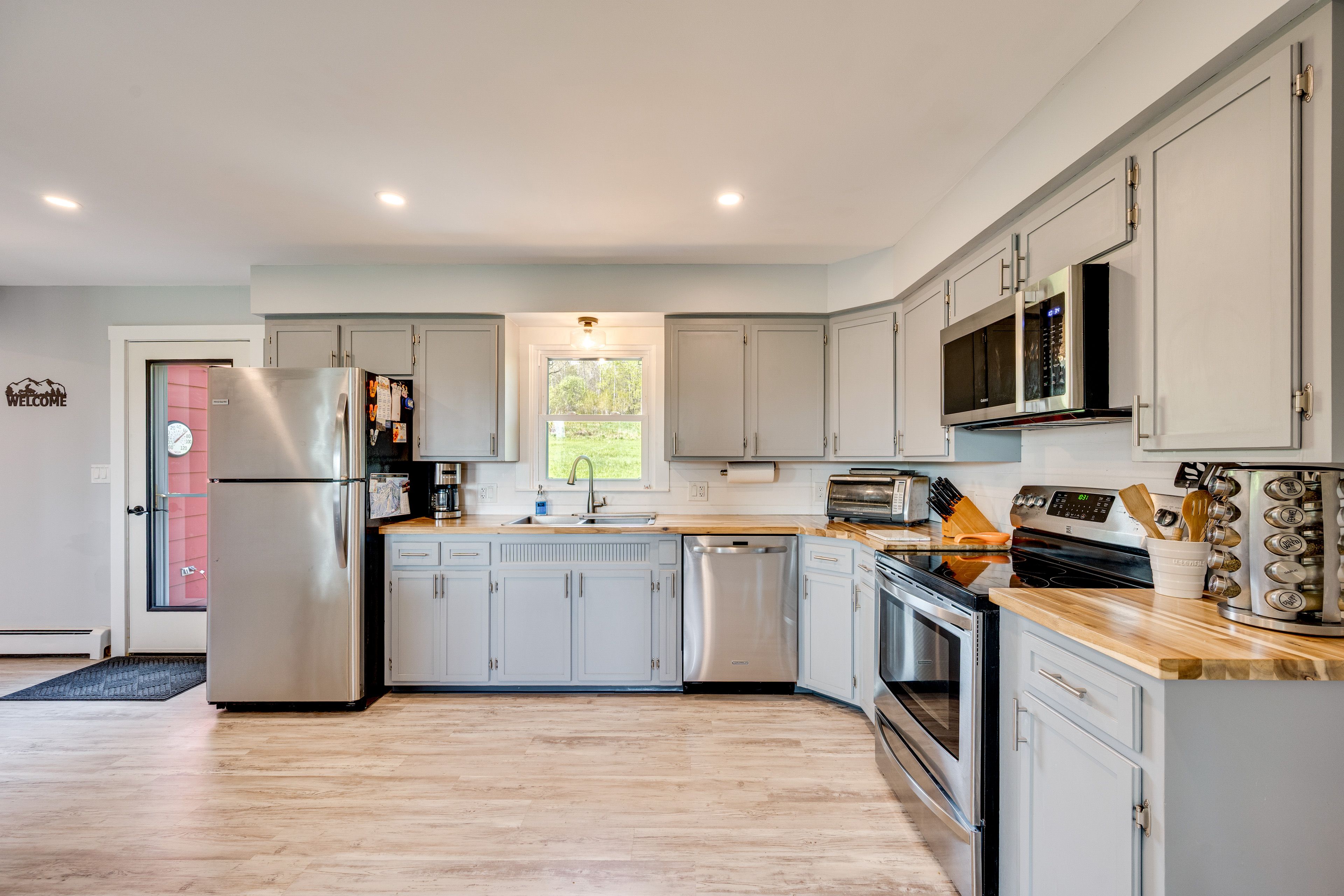Kitchen | Spices | Toaster Oven | Main Level
