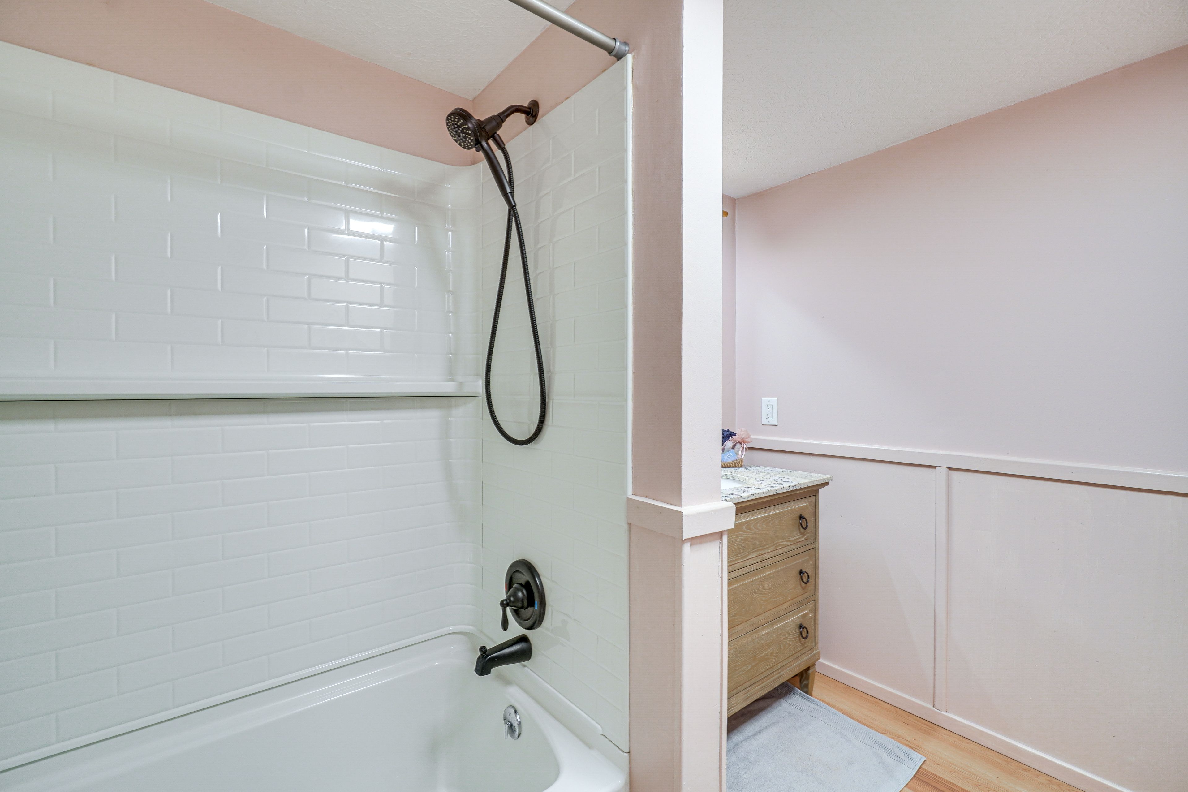 Full Bathroom | 1st Floor