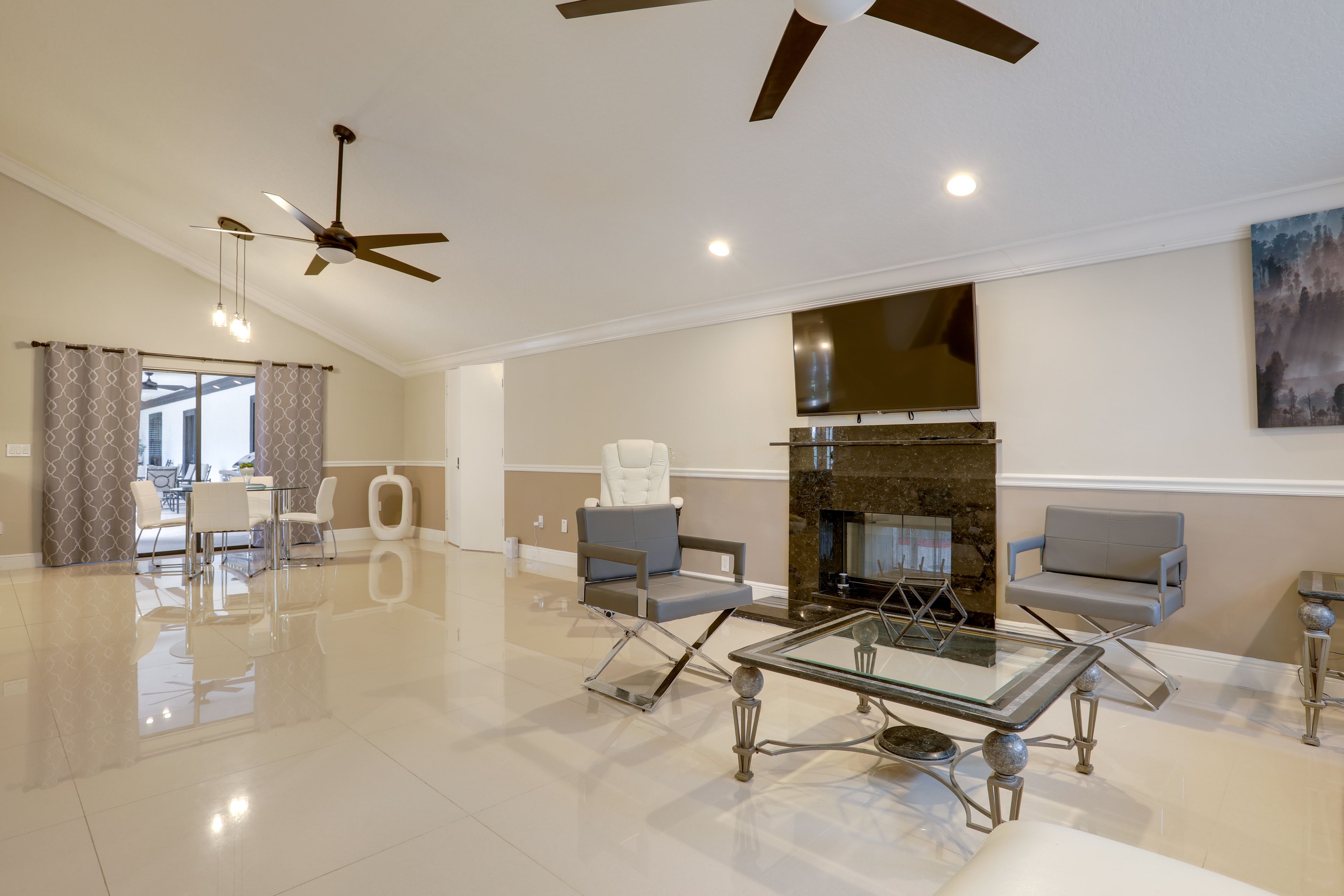 Living Room | Smart TV | 1st Floor