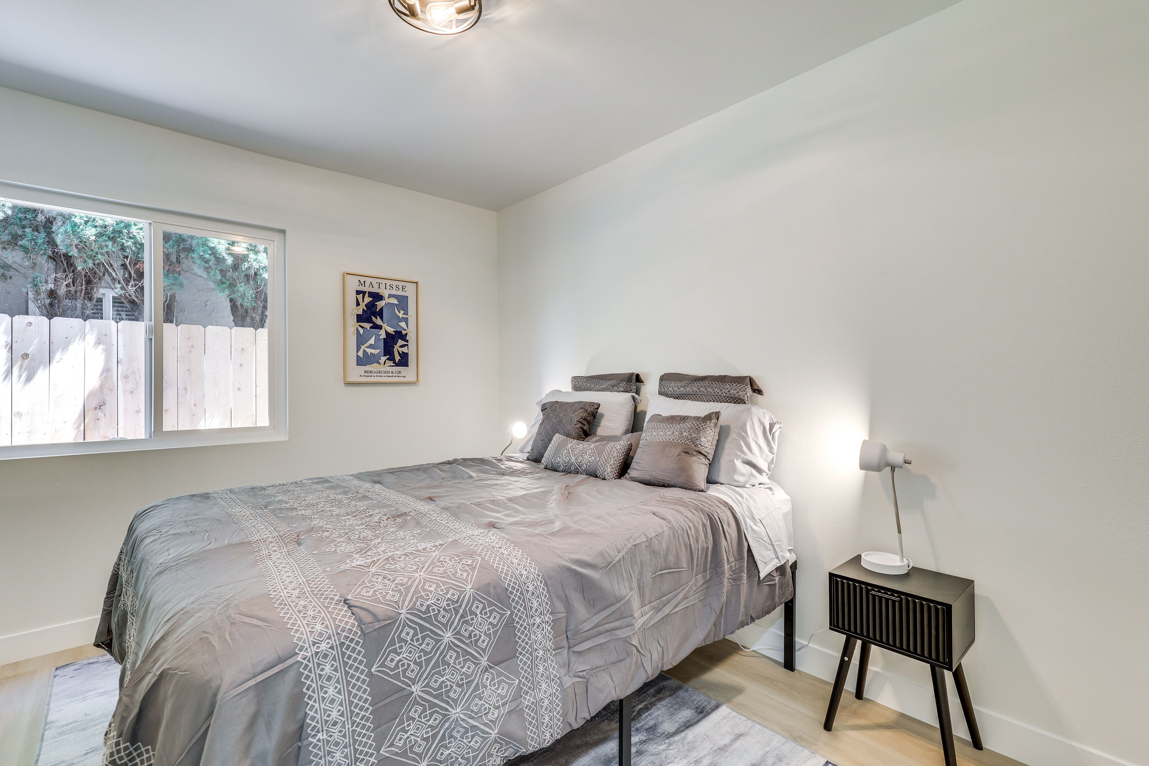 Bedroom 3 | Queen Bed