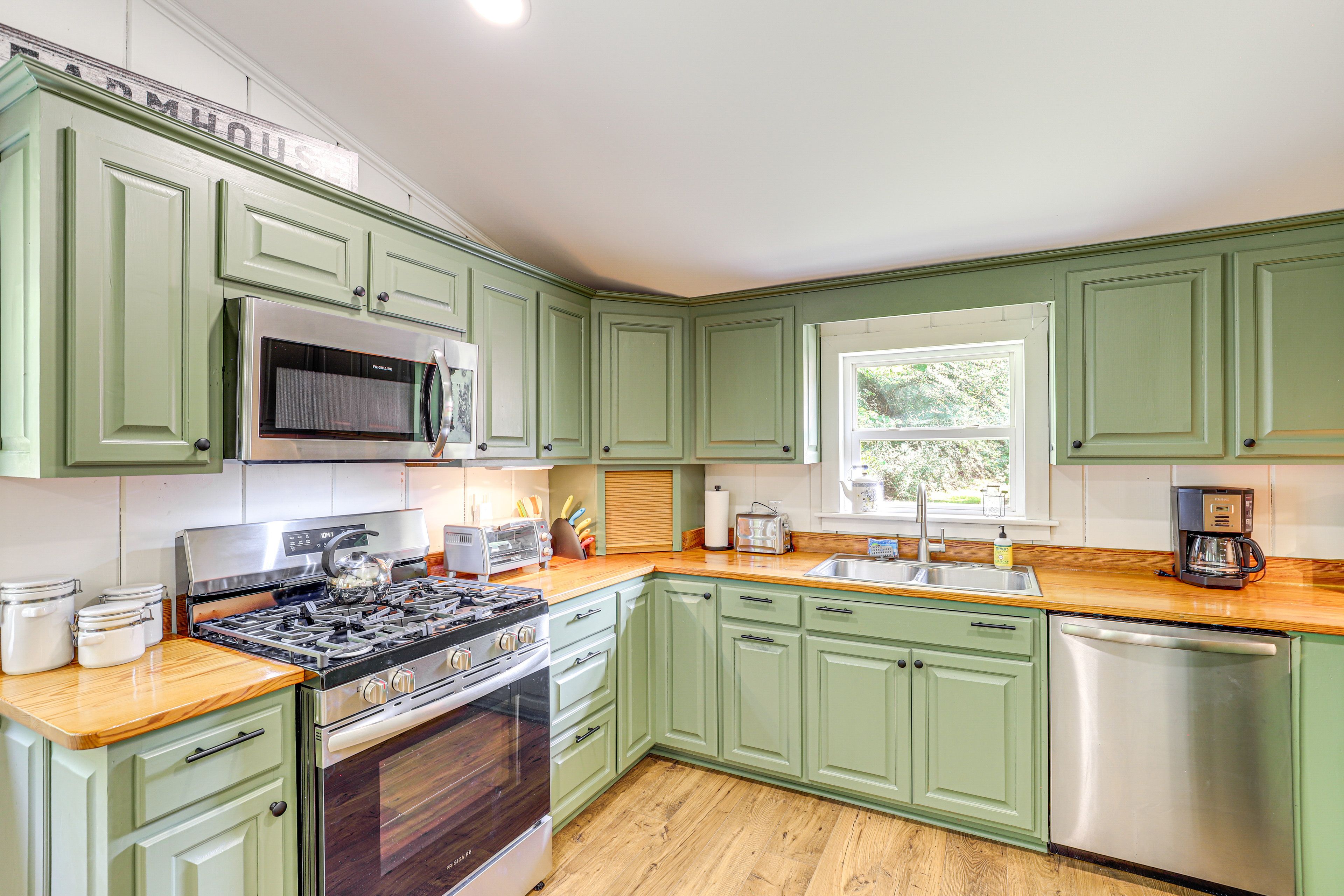 Kitchen | Cooking Basics | Drip Coffee Maker