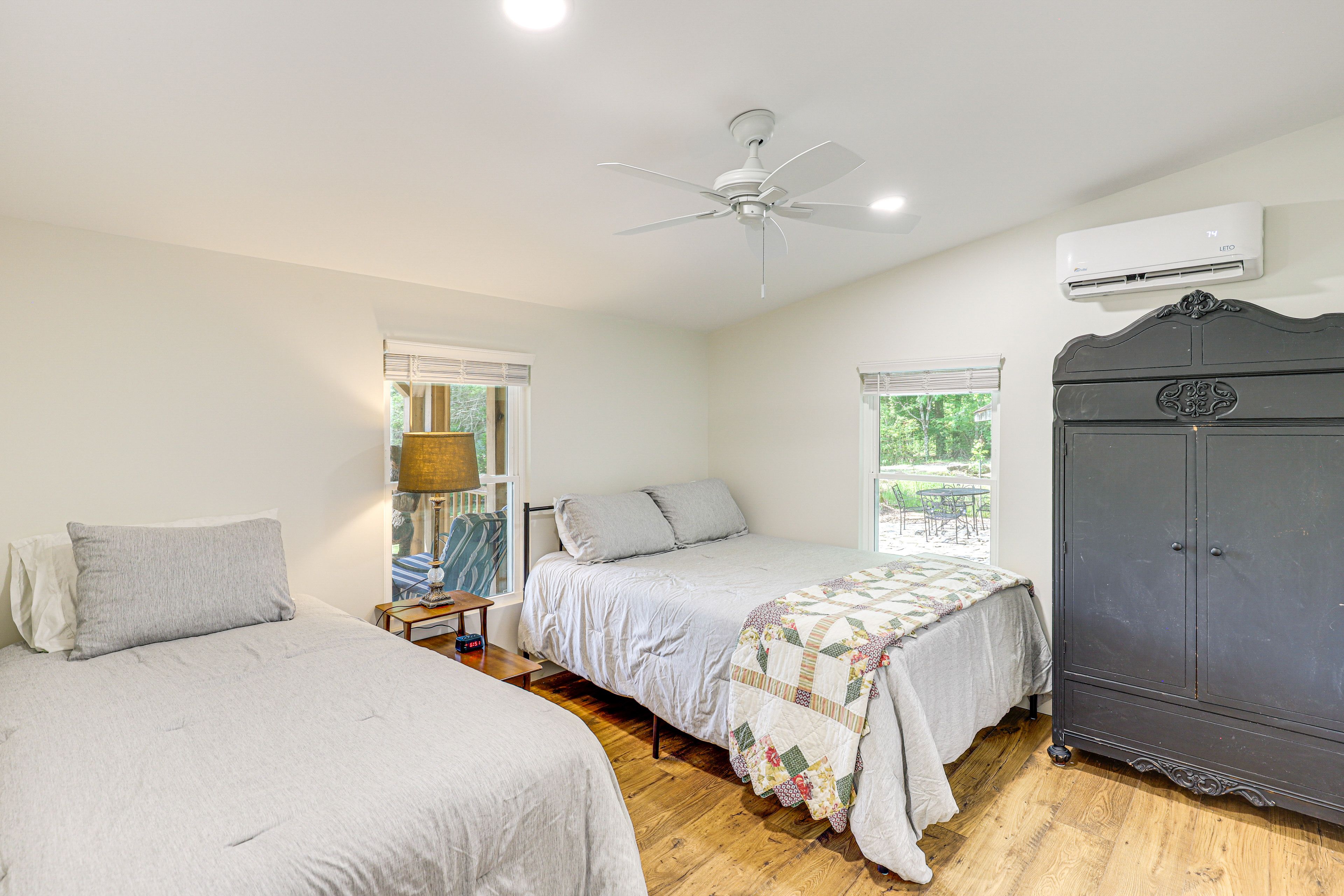 Bedroom 2 | Queen Bed | Twin Bed