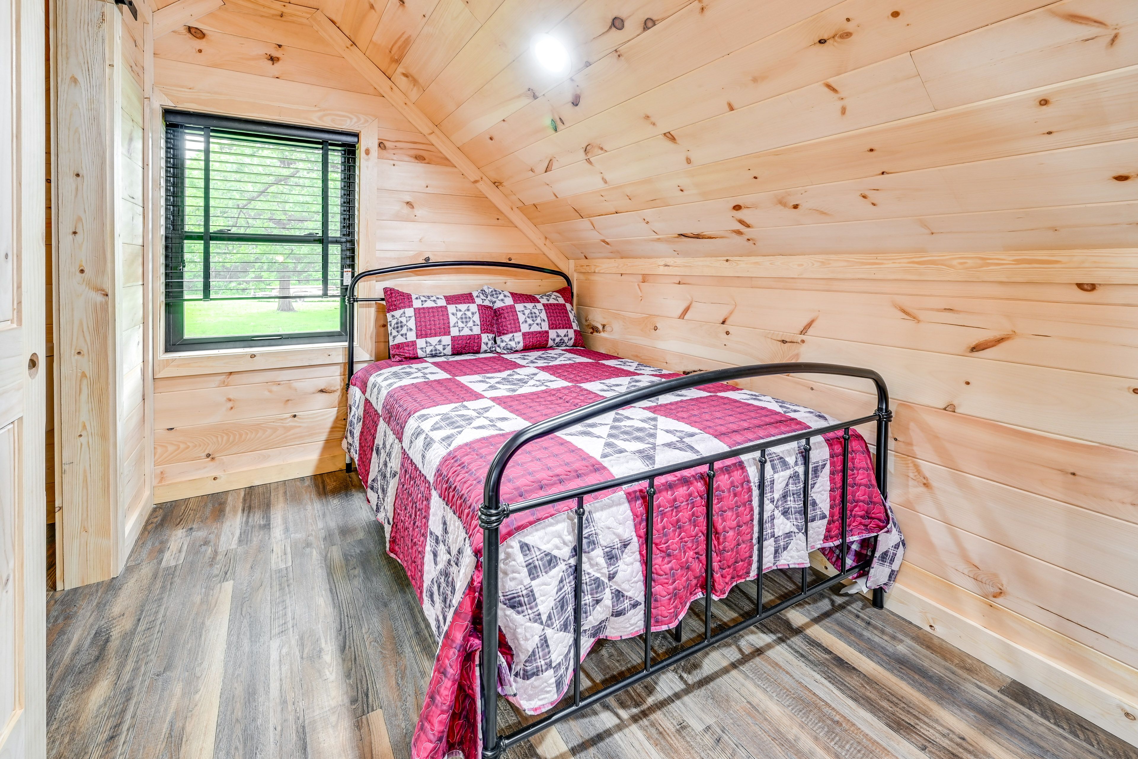 Loft | Full Bed | 2nd Floor