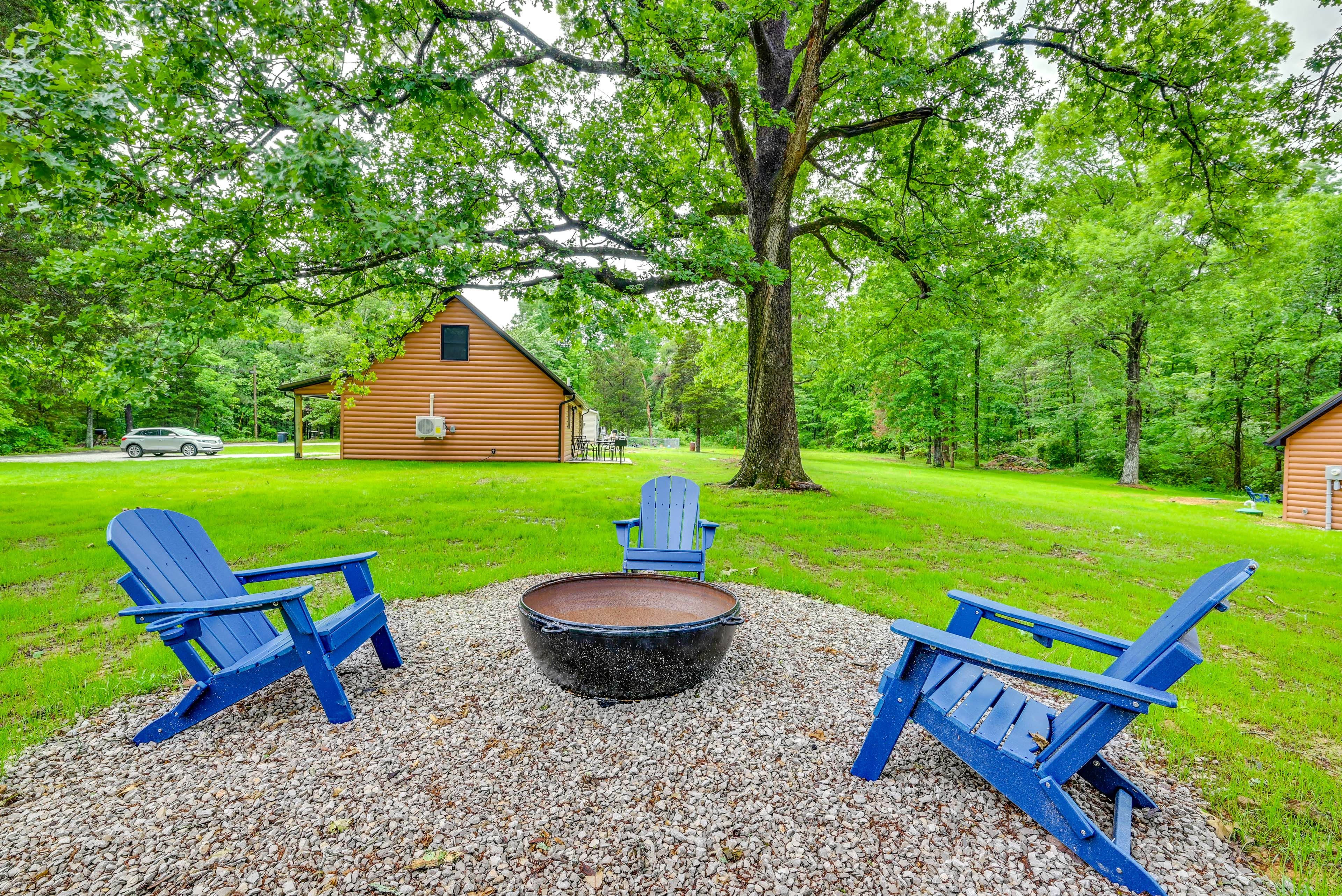 Cave City Vacation Rental | 2BR | 1.5BA | 1,200 Sq Ft | Steps to Enter