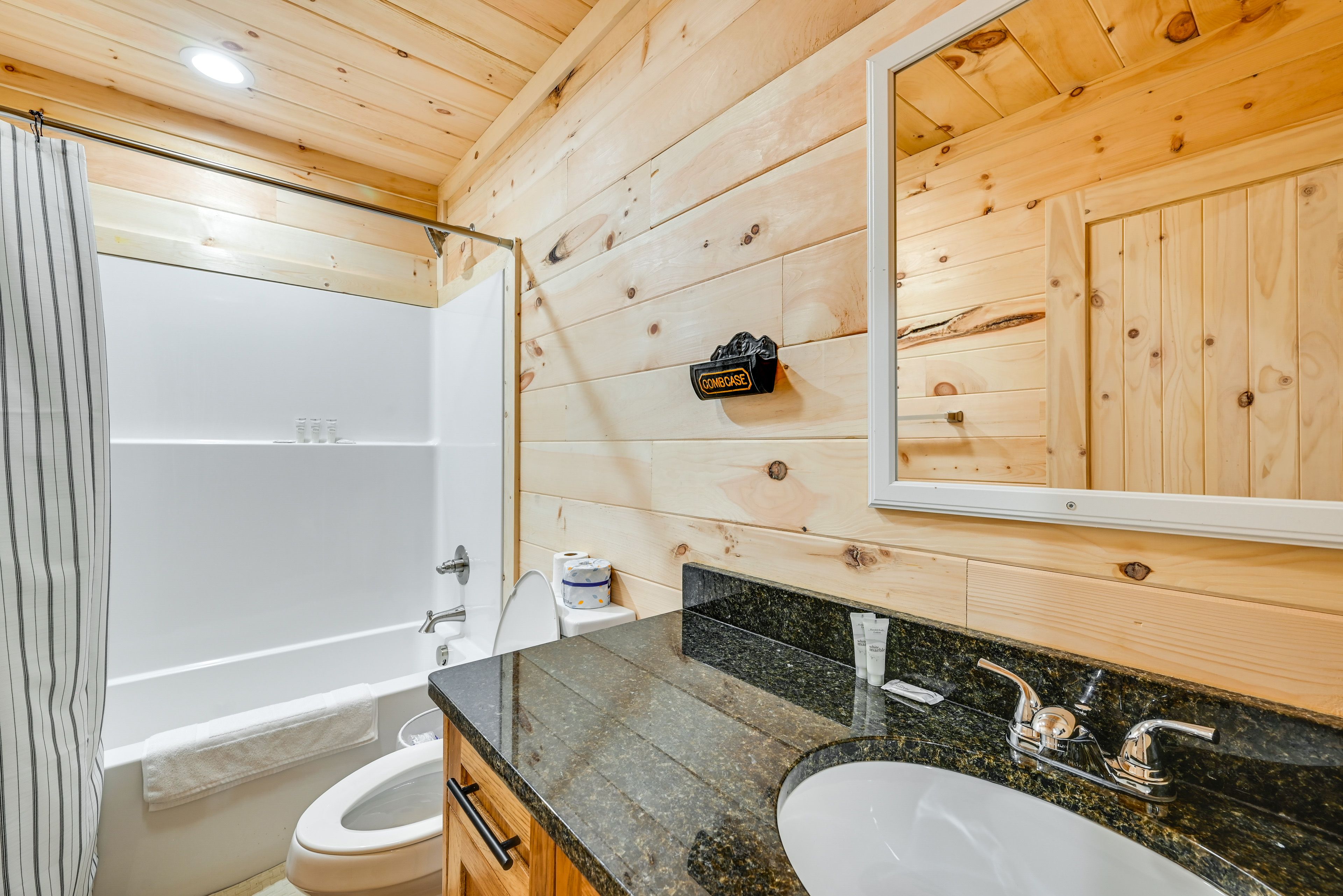 Bathroom | Towels Provided | 1st Floor