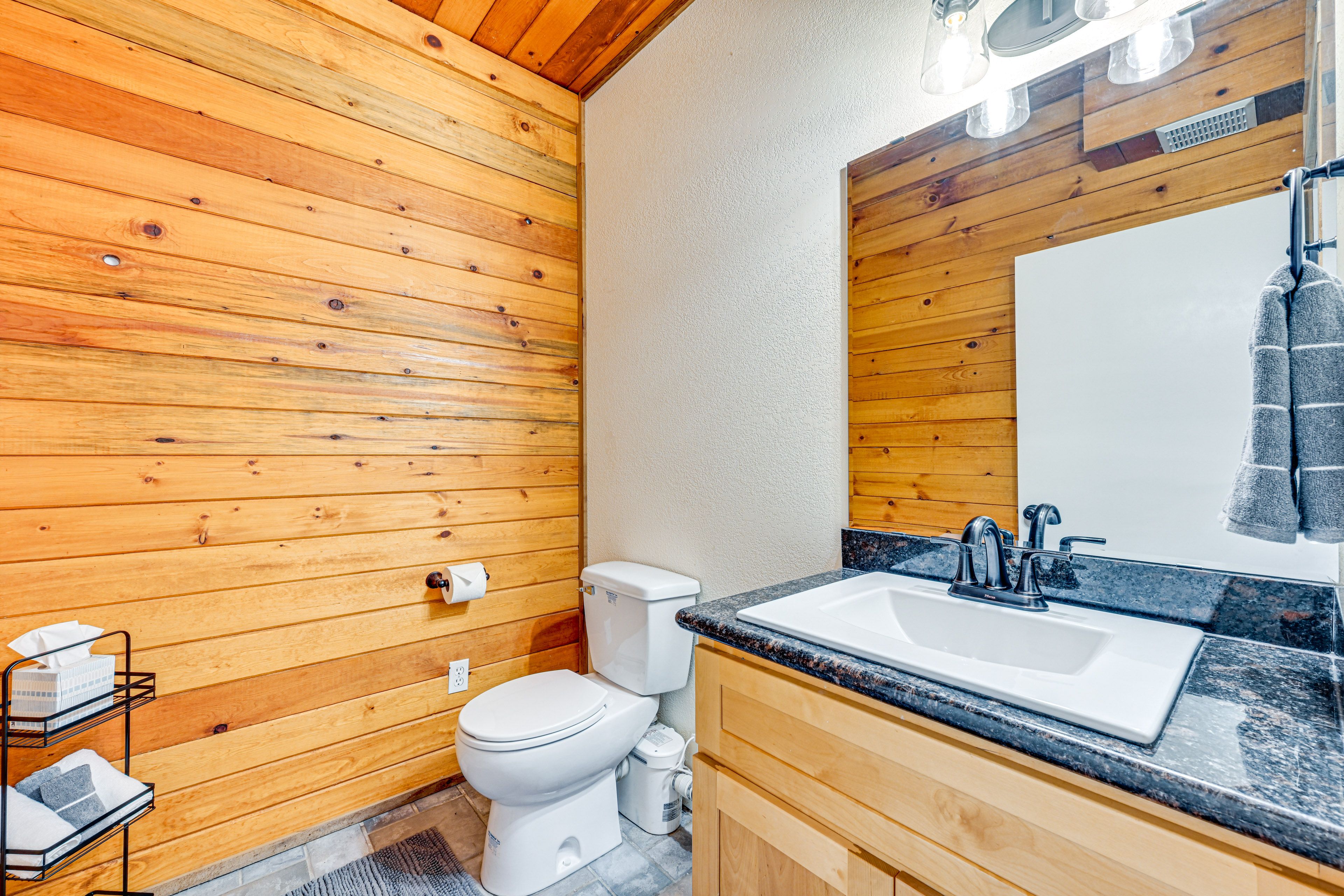 Half Bathroom | 1st Floor