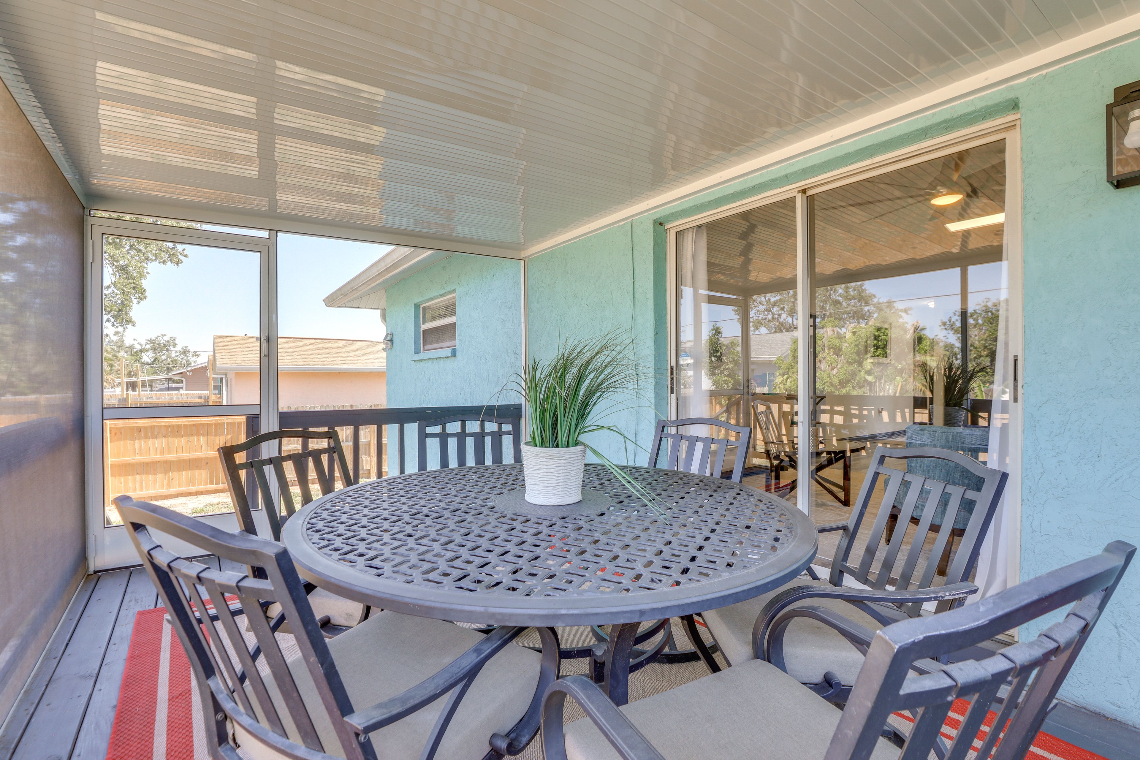 Screened Porch | Charcoal Grill | Single-Story Duplex Unit