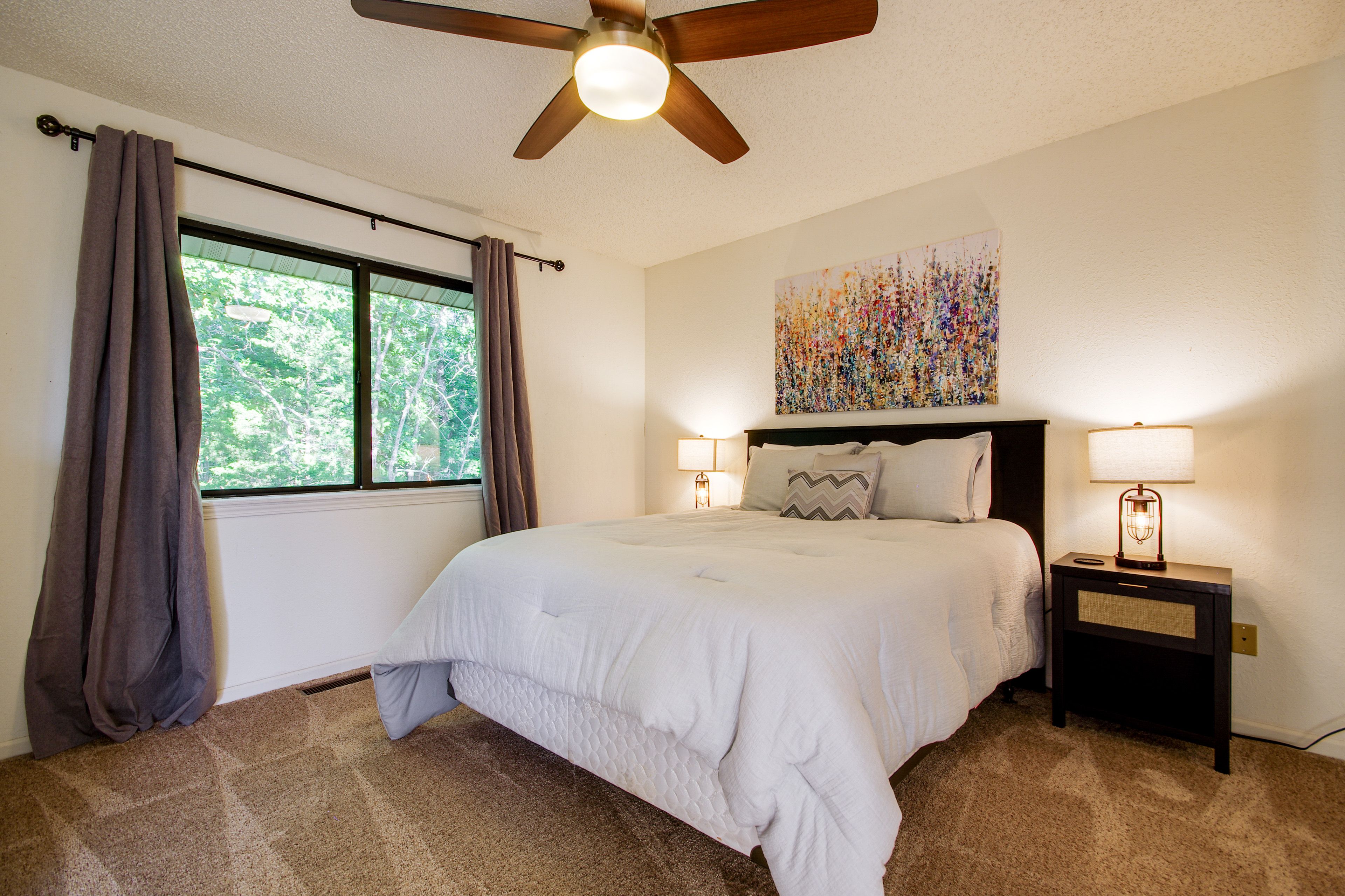 Bedroom 1 | 2nd Floor | Queen Bed | Smart TV | Linens Provided