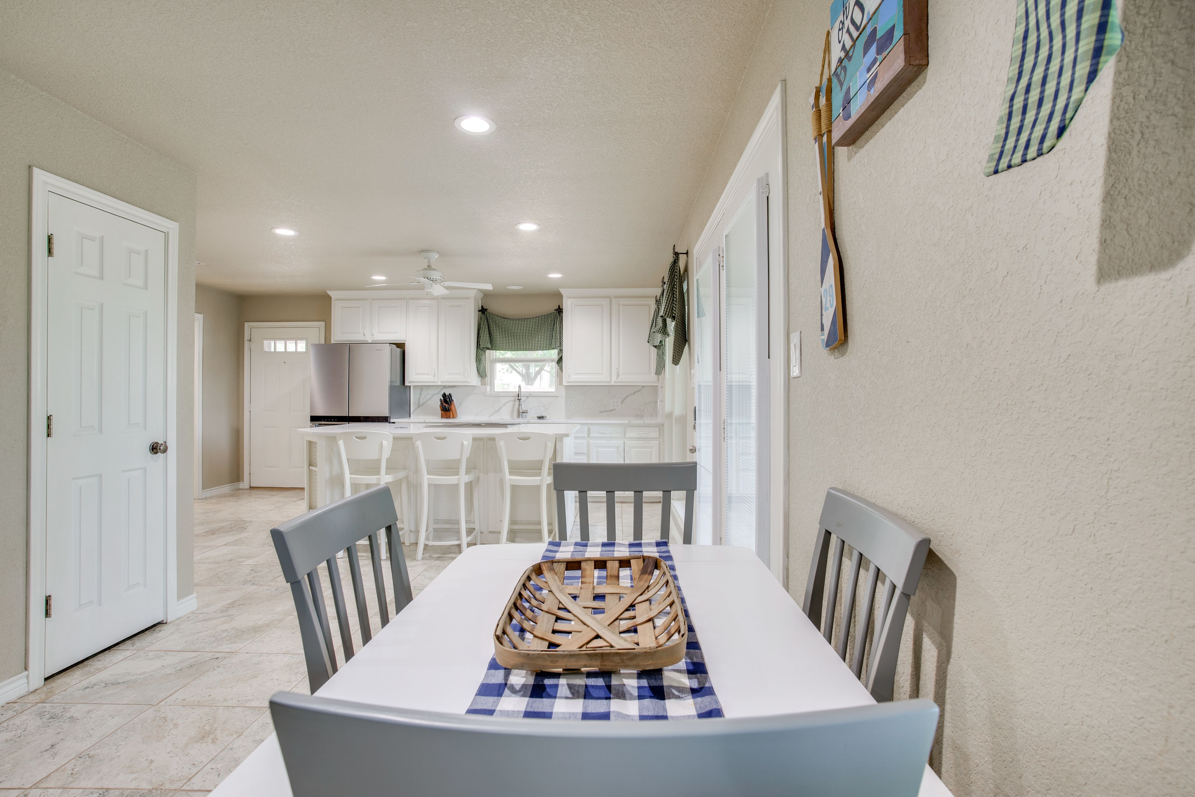 Dining Table | Dishware & Flatware | 1st Floor