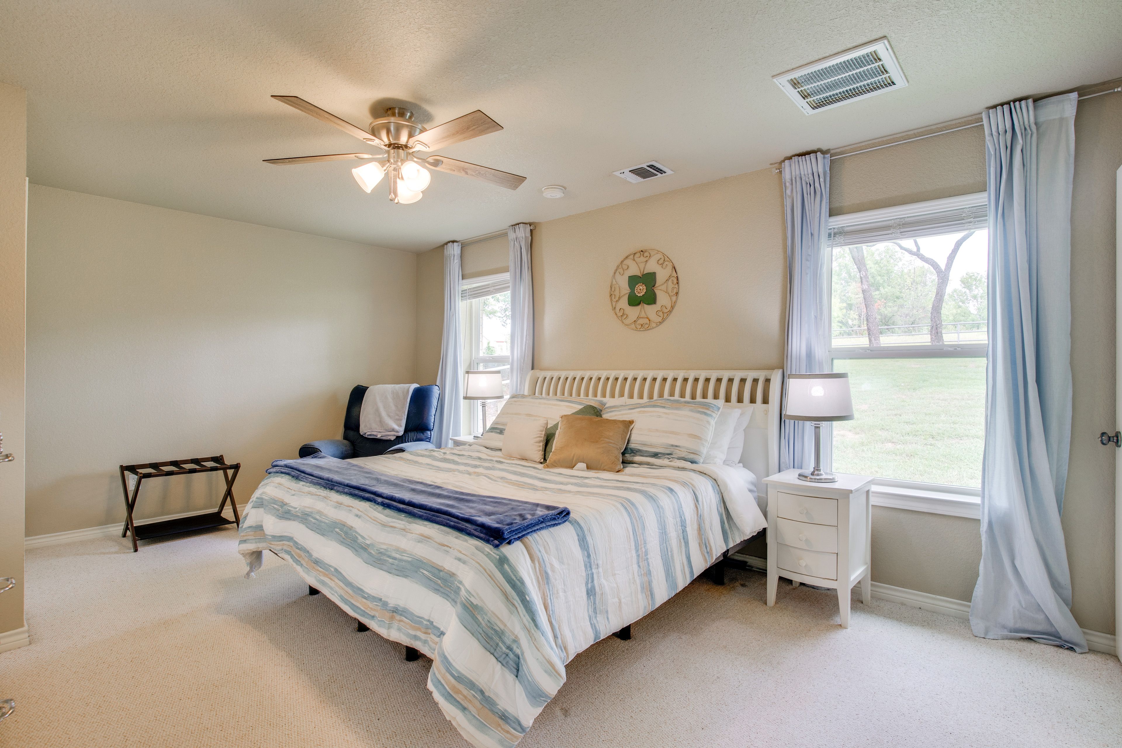 Bedroom 1 | King Bed | 1st Floor