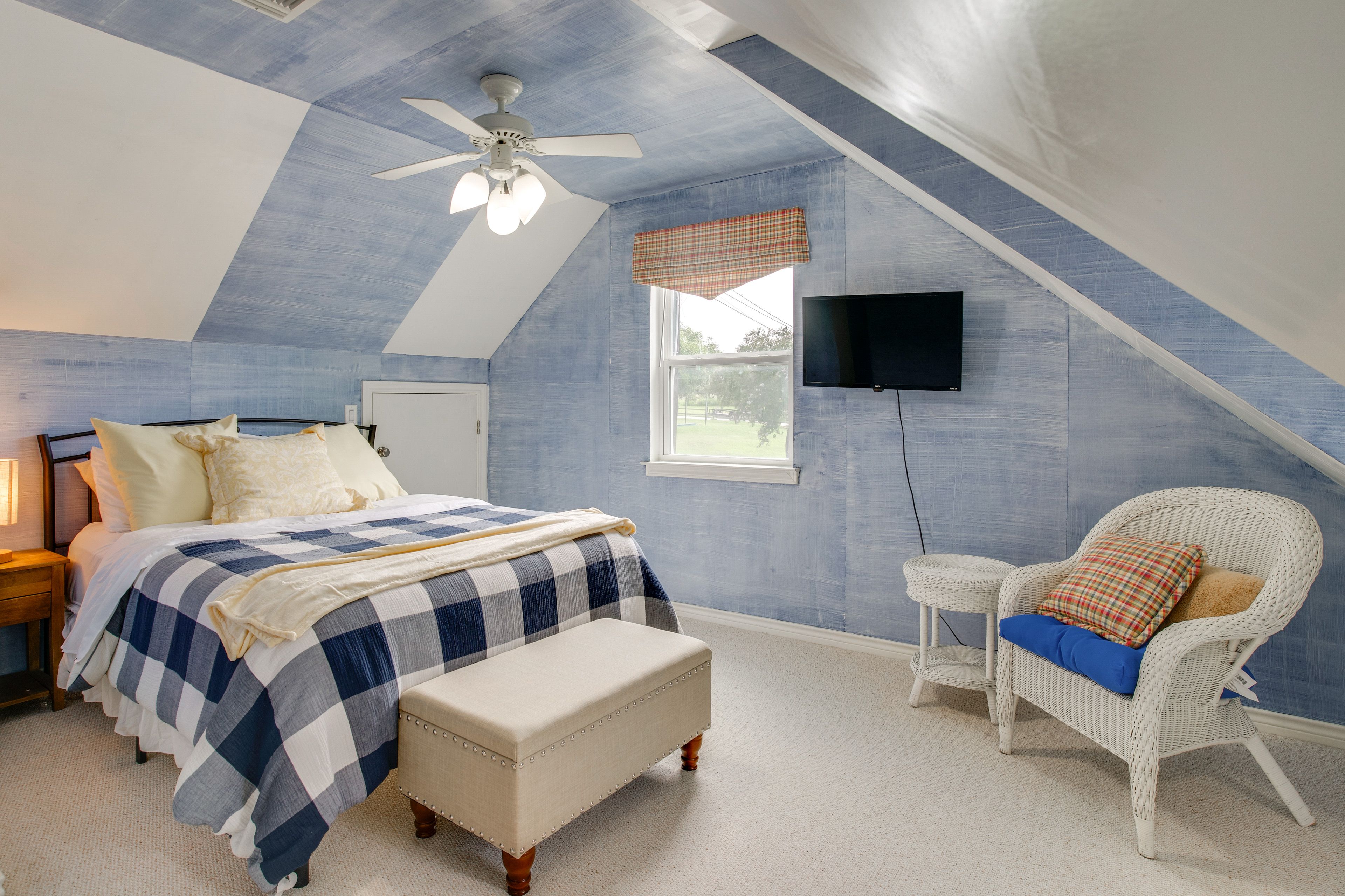 Bedroom 3 | Queen Bed | 2nd Floor