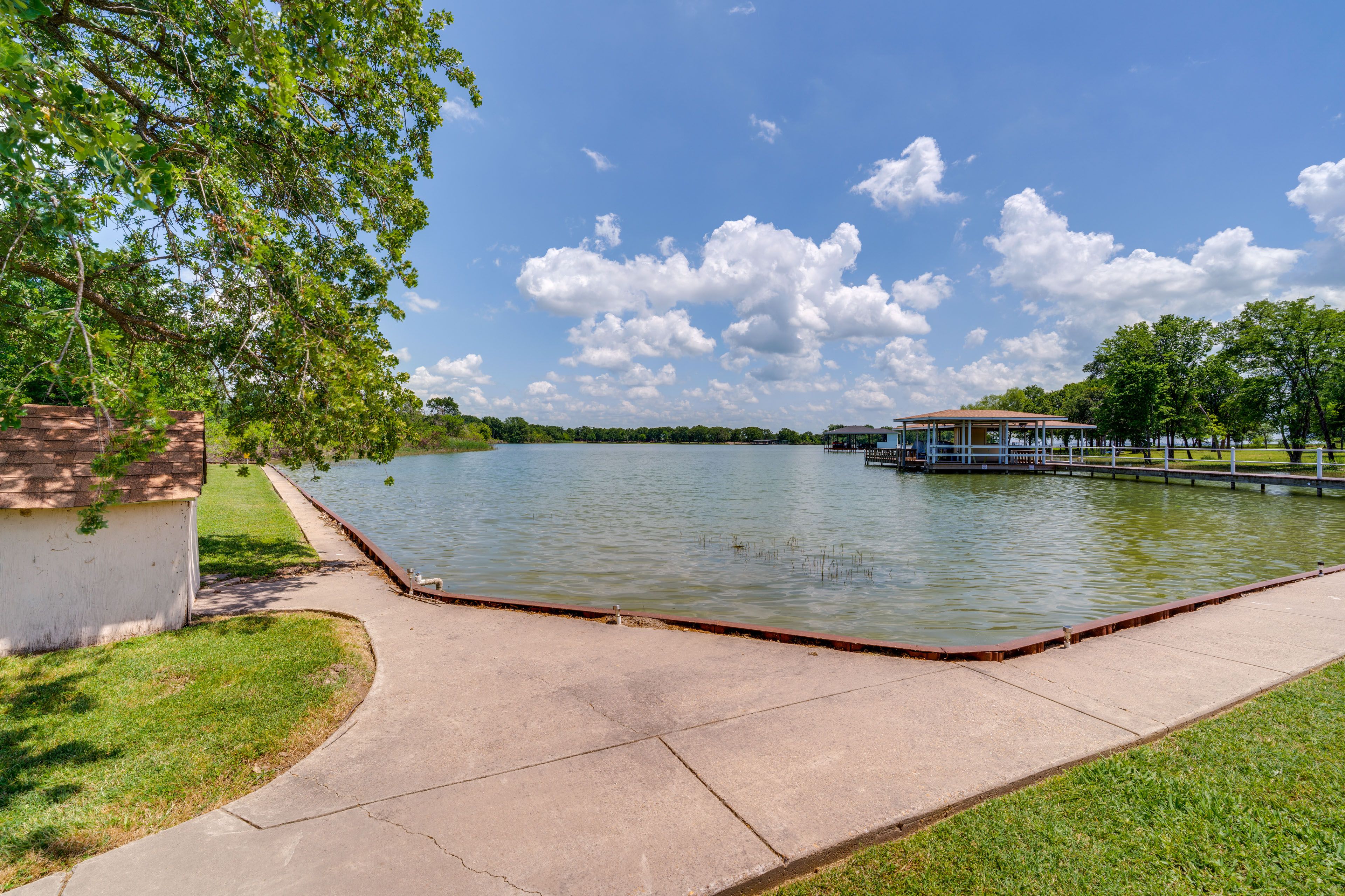 Lake Access | Private Dock