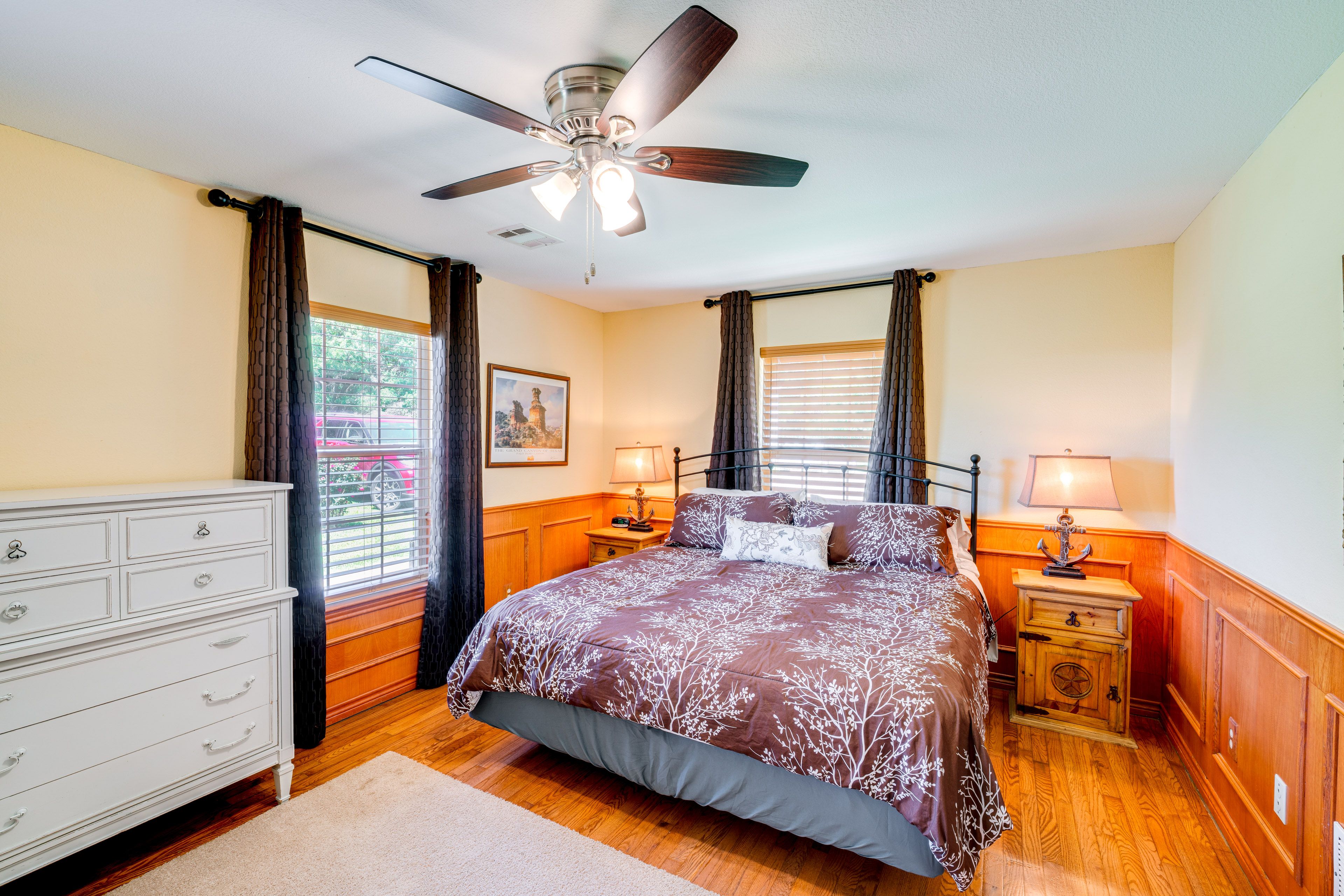 Bedroom 1 (Main House) | 1st Floor | King Bed | Linens Provided | En-Suite Bath