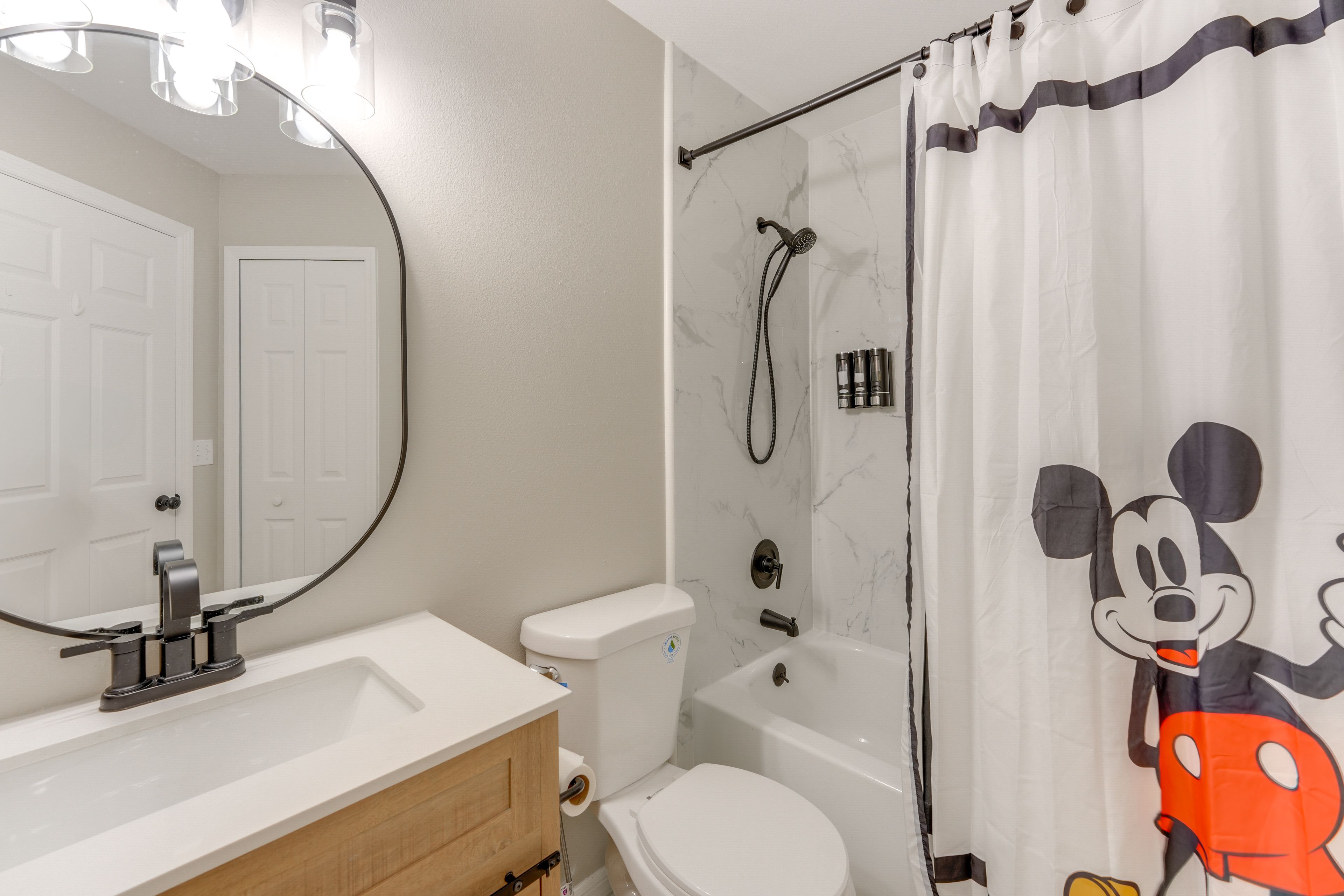 Full Bathroom