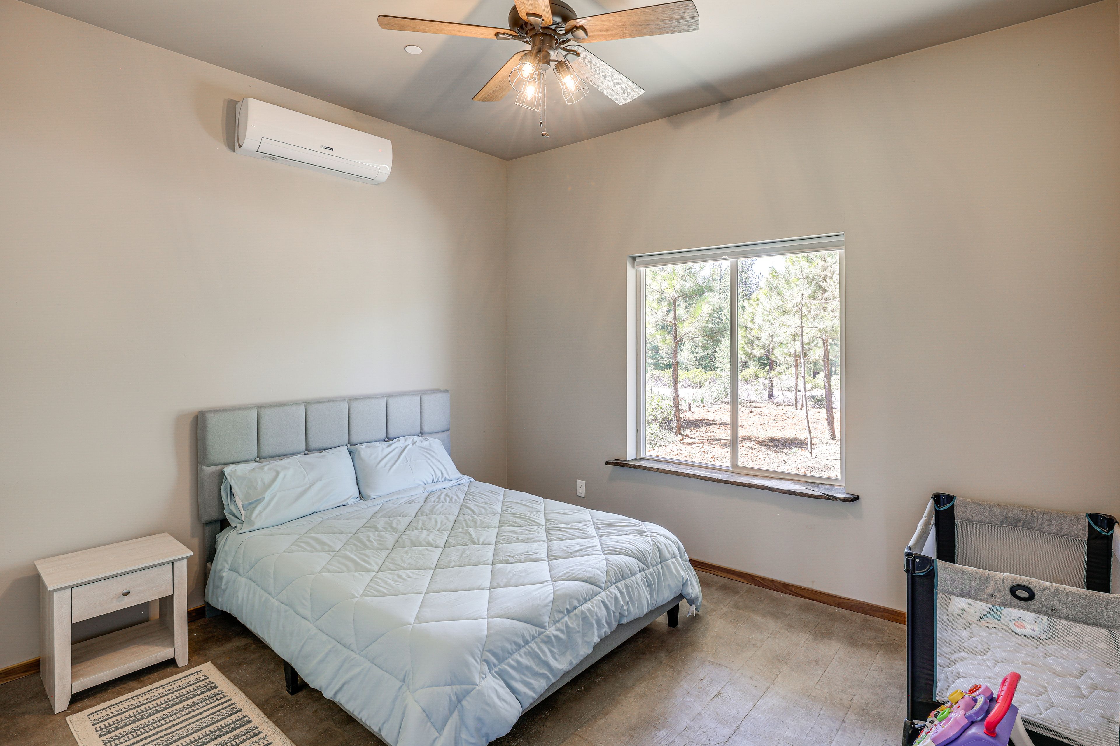 Bedroom 2 | Queen Bed | Linens Provided