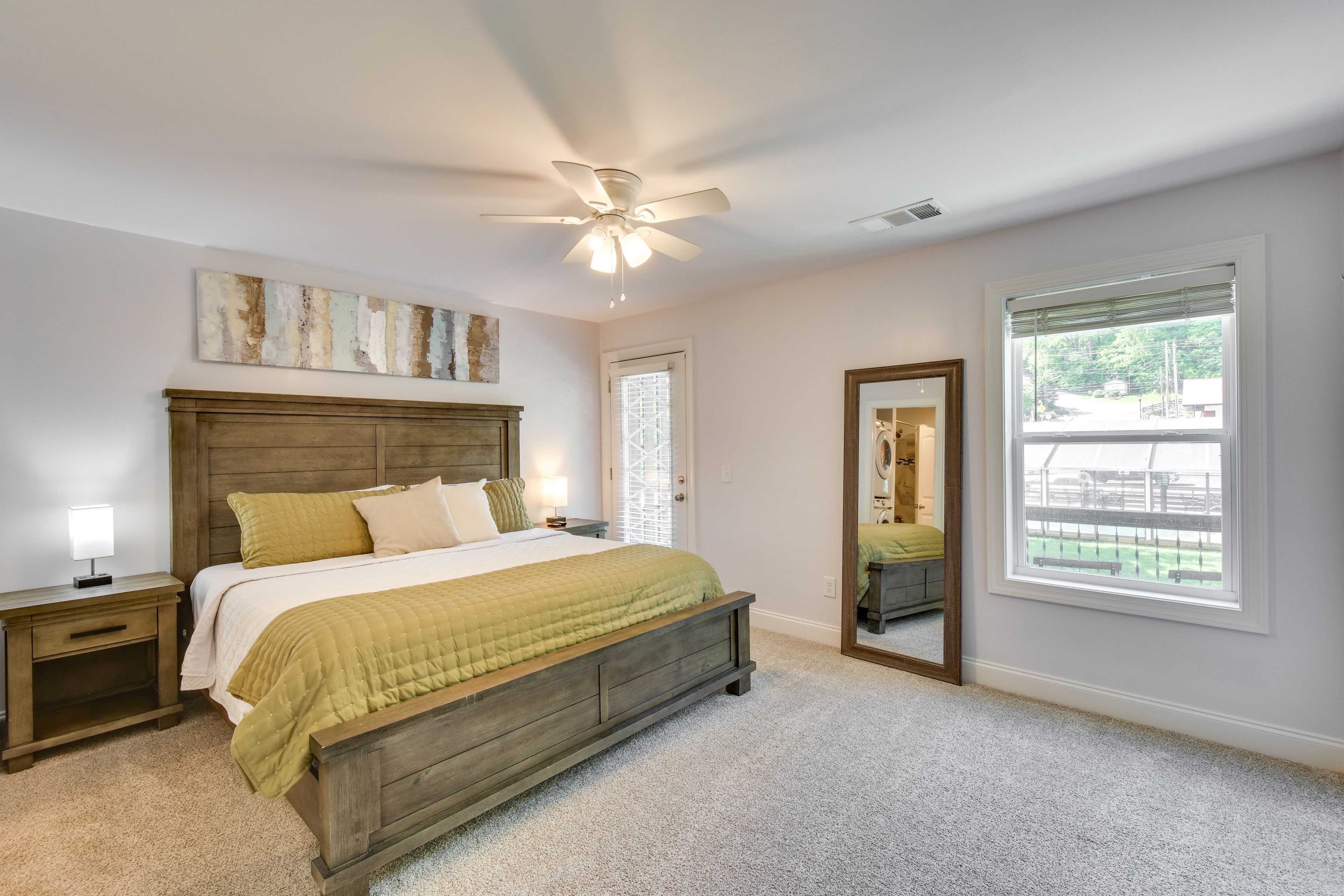 Bedroom | King Bed | Smart TV | Balcony Access | Linens Provided