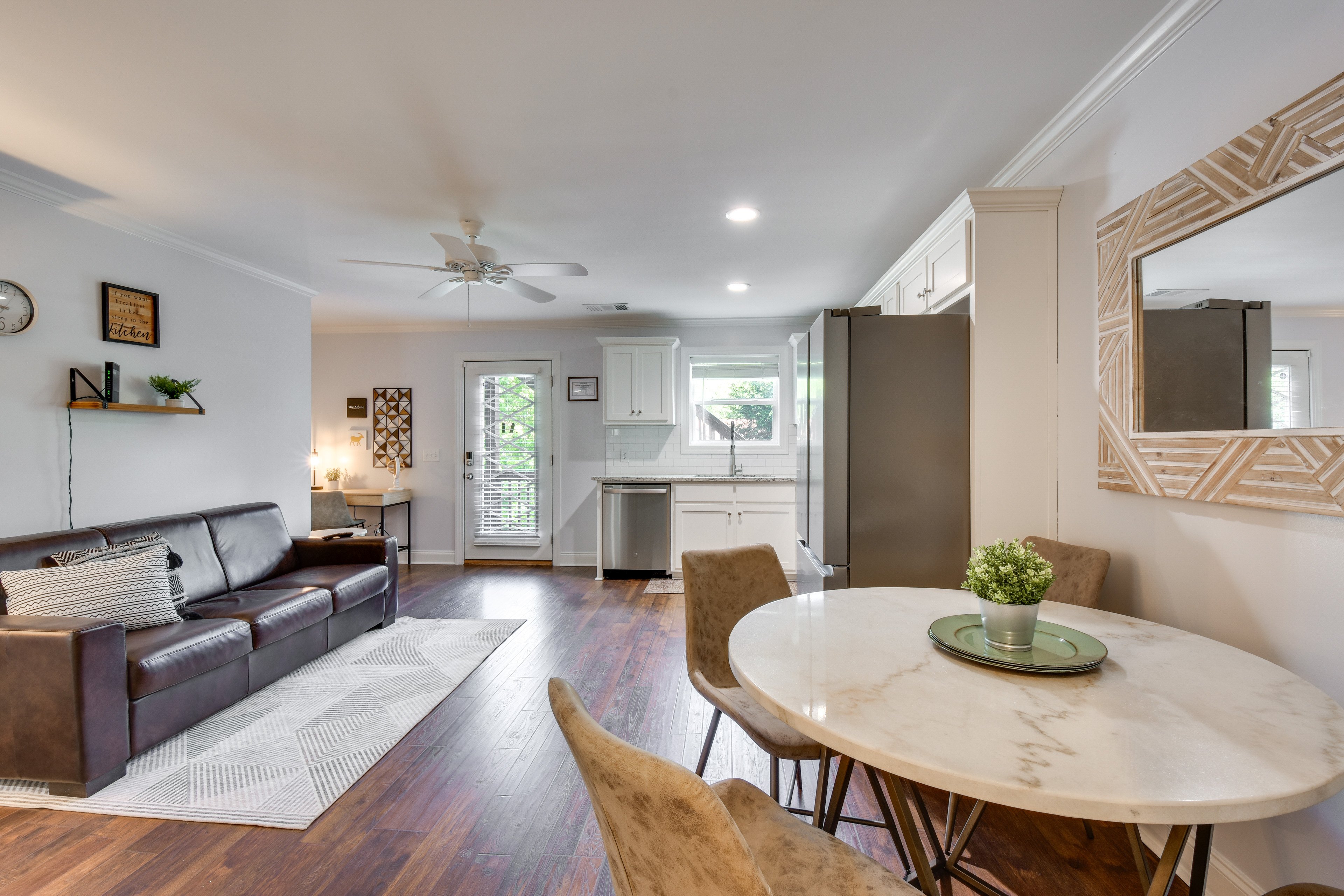 Dining Area | 2nd-Floor Condo