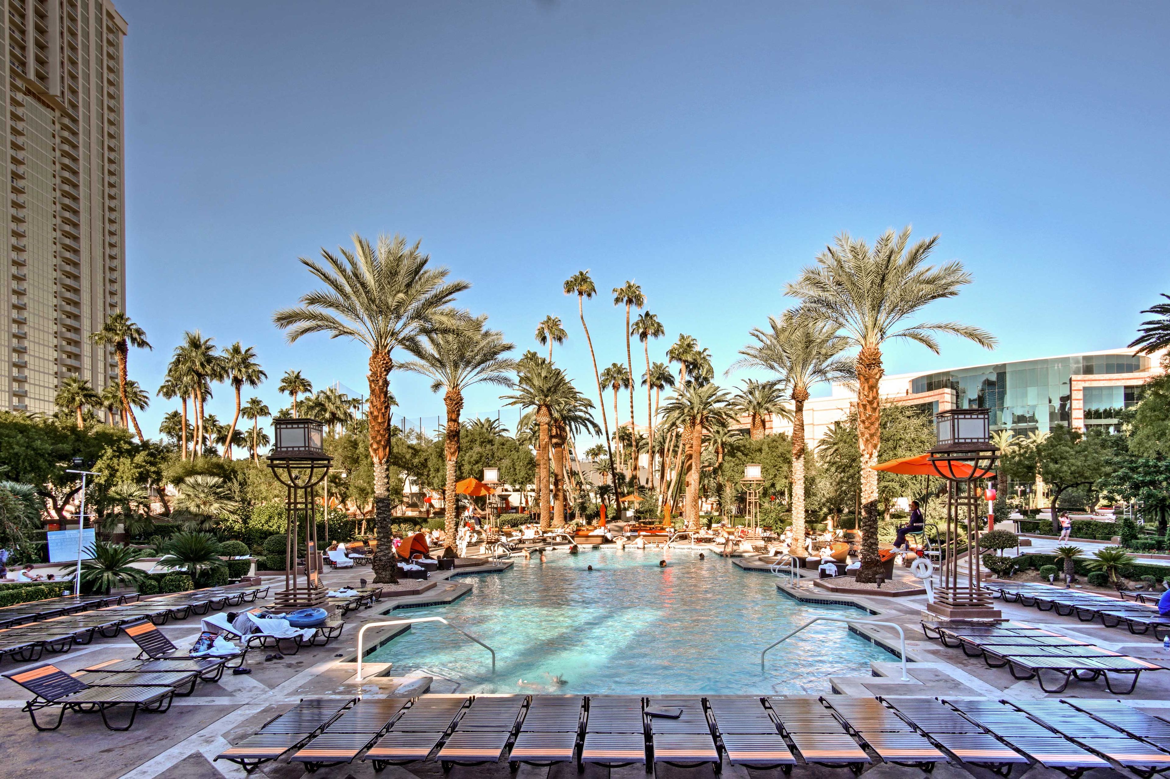 The Signature at MGM Grand | Community Amenities