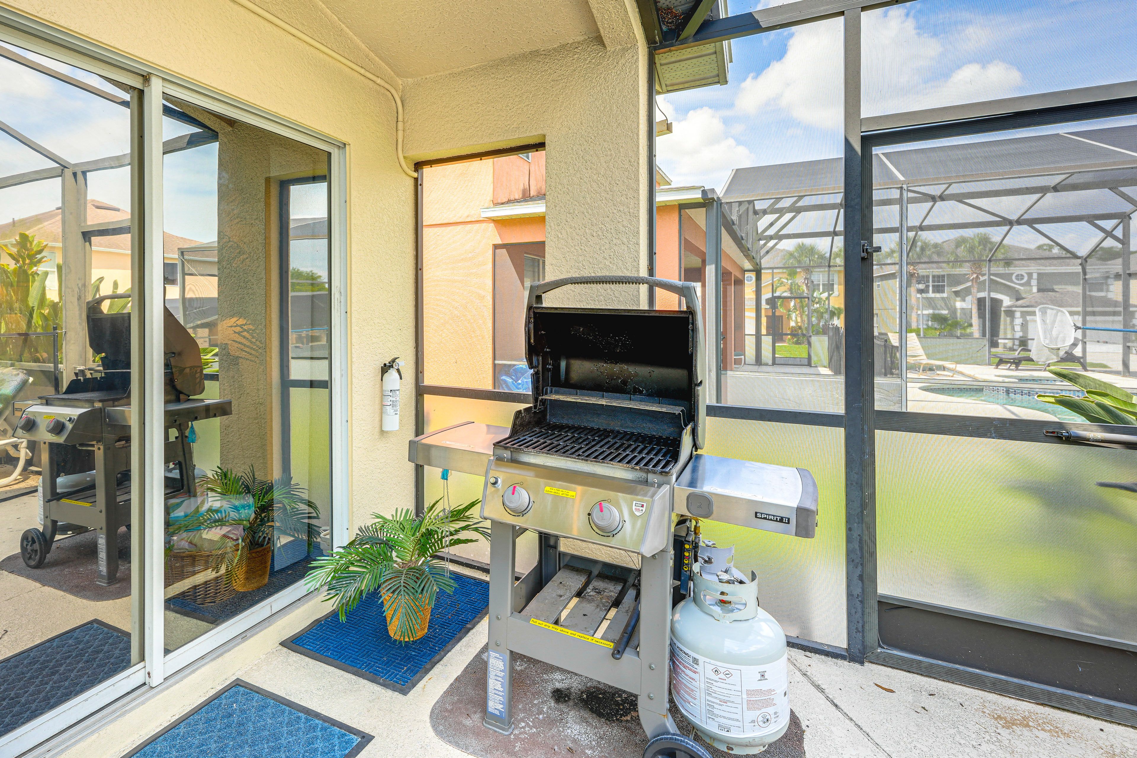 Private Patio | BBQ Grill