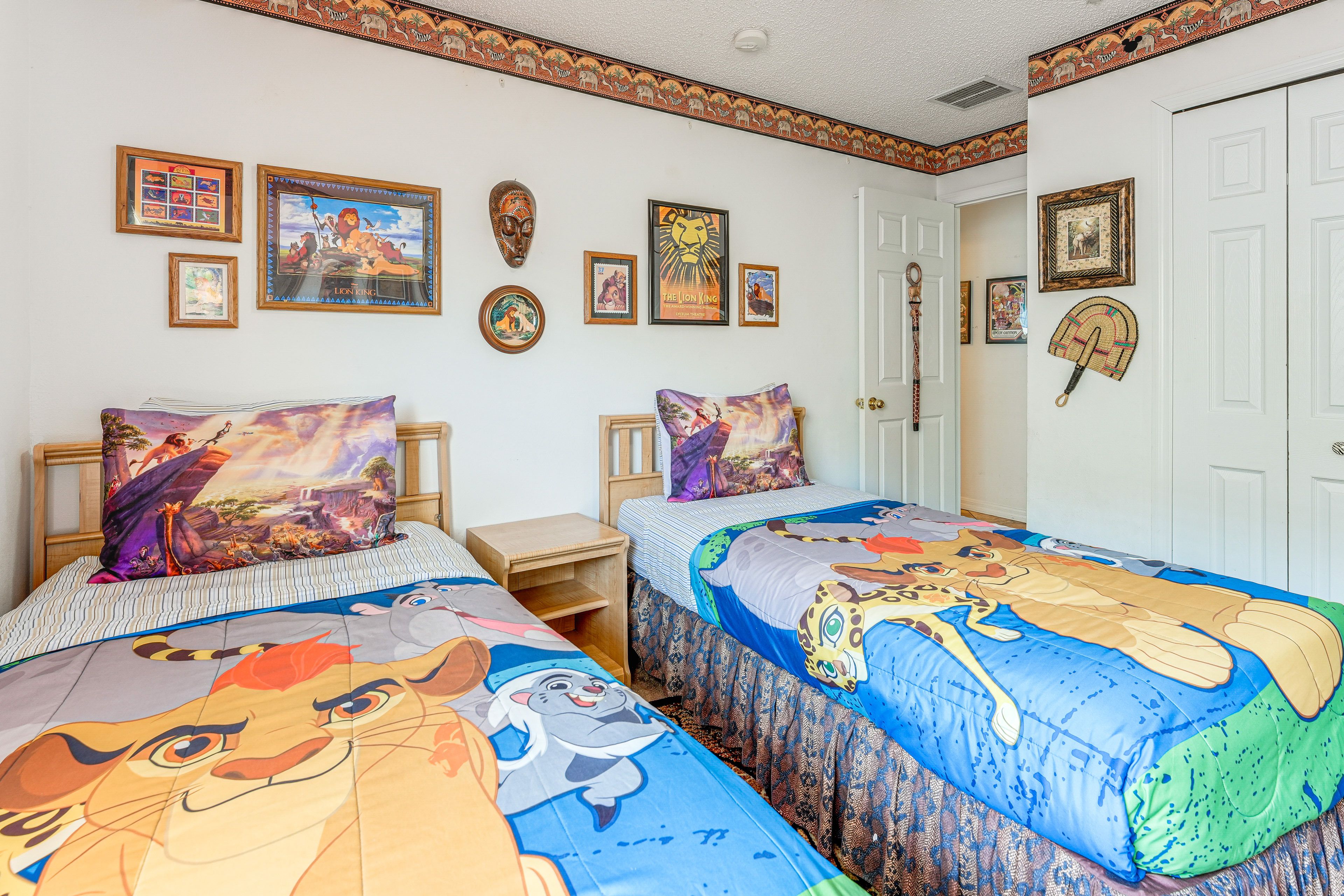 Bedroom 4 | 2 Twin Beds