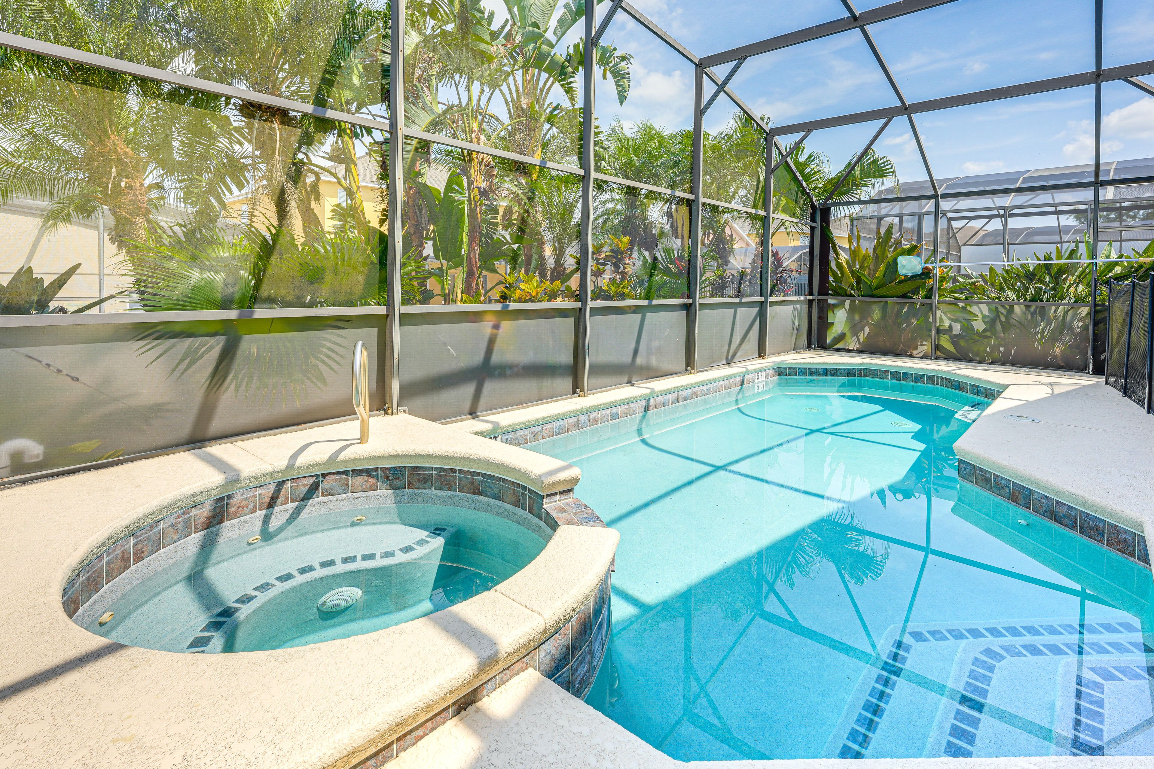 Screened-In Pool