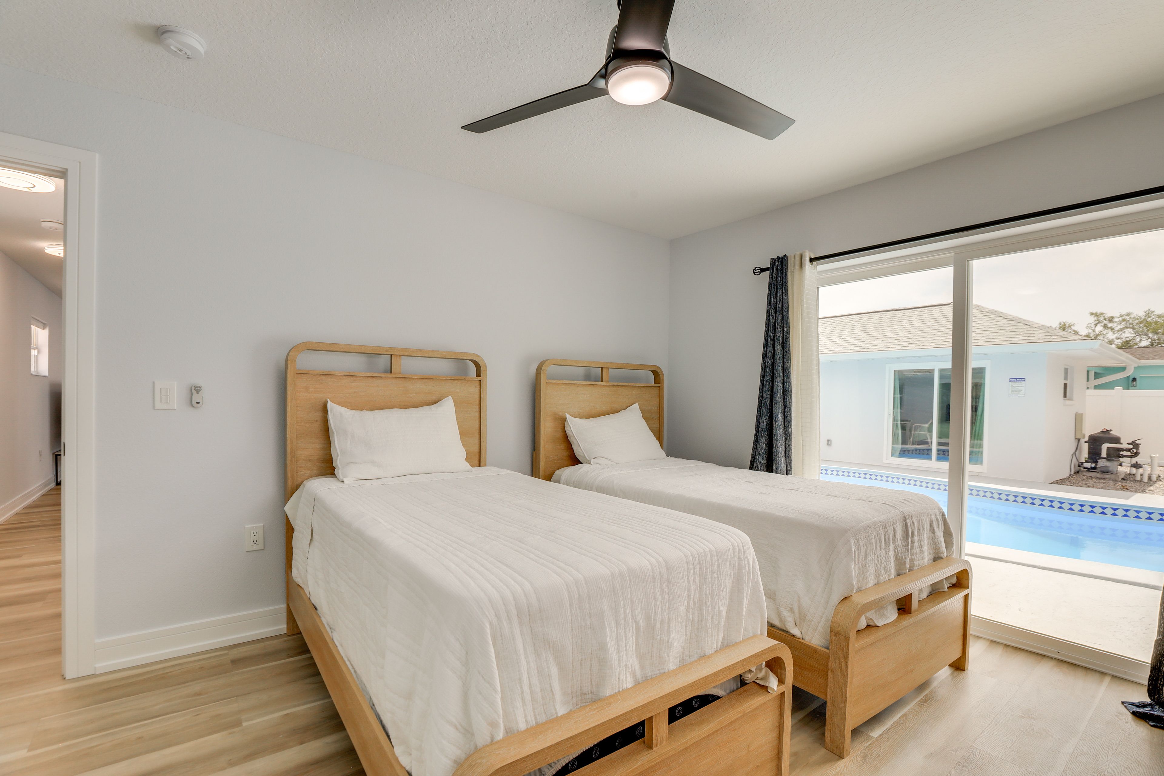 Bedroom 3 | 2 Twin Beds