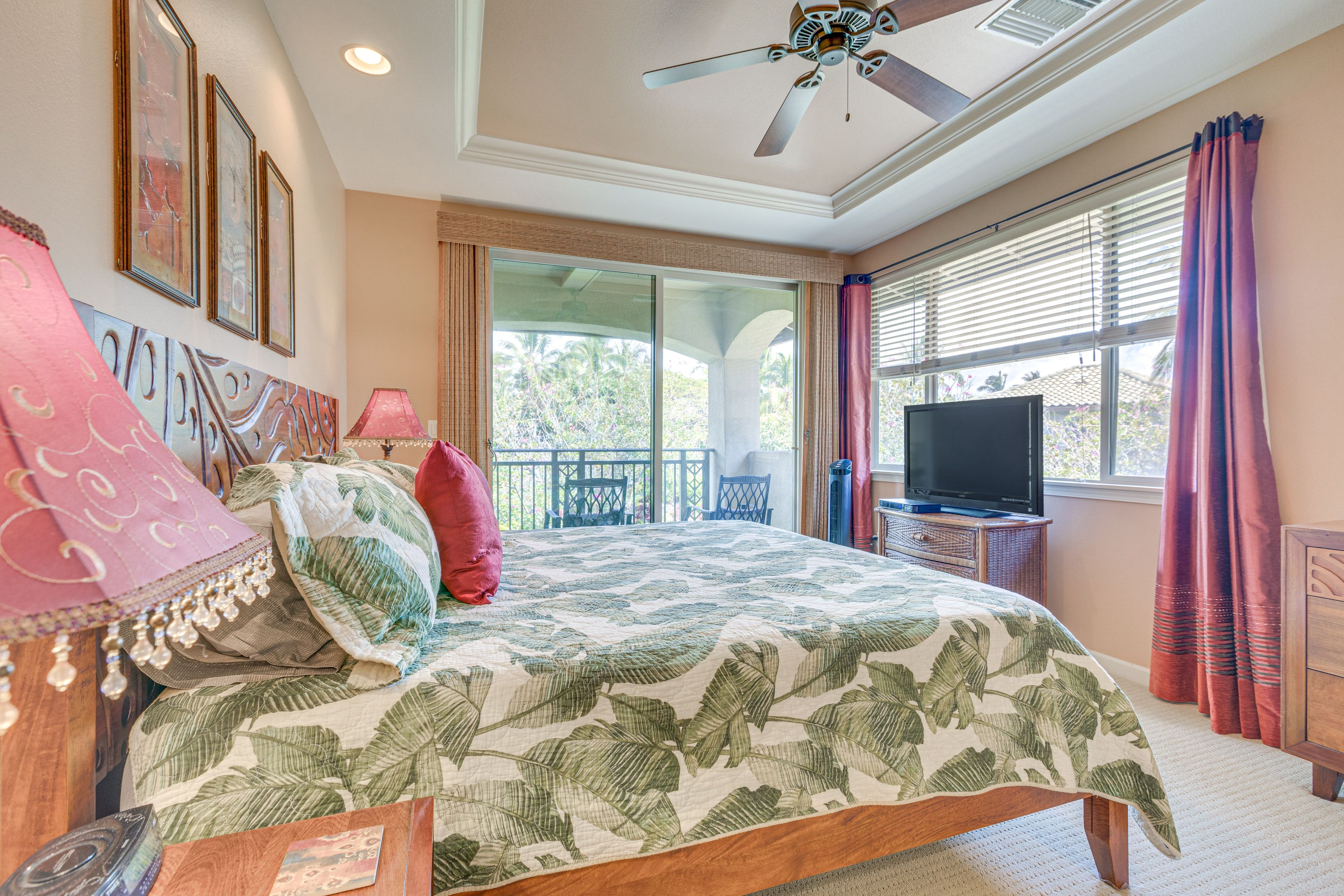 Bedroom 1 | King Bed | Balcony Access | 2nd Floor