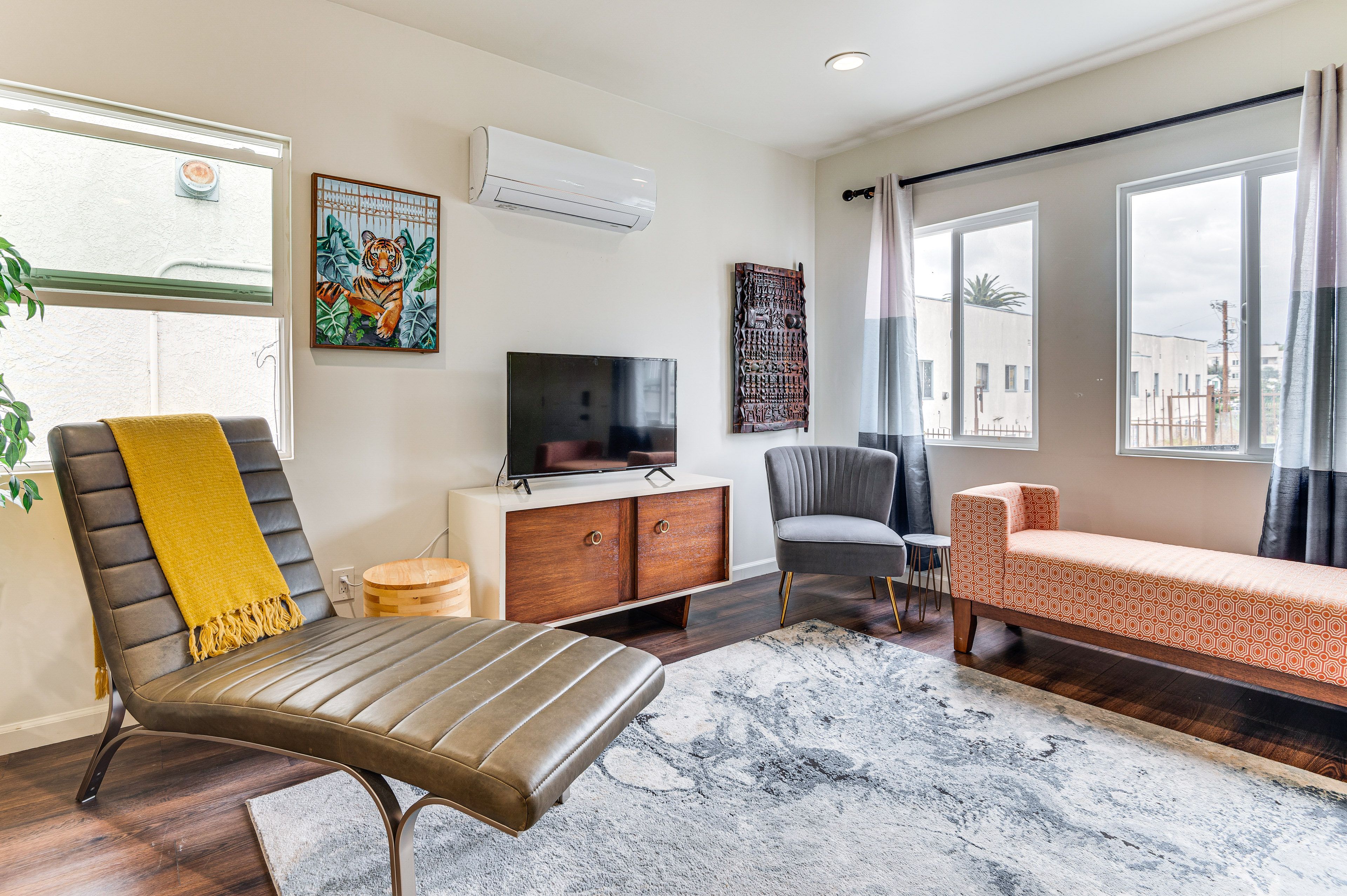Living Room | Single-Story Apartment | Smart TV | Central A/C & Heating