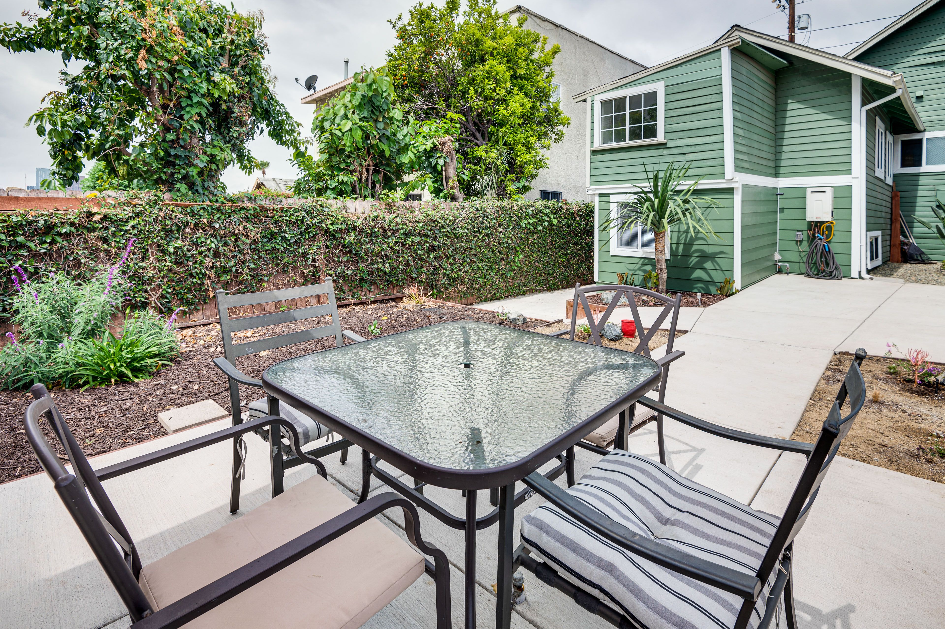 Shared Backyard | Patio w/ Dining Area