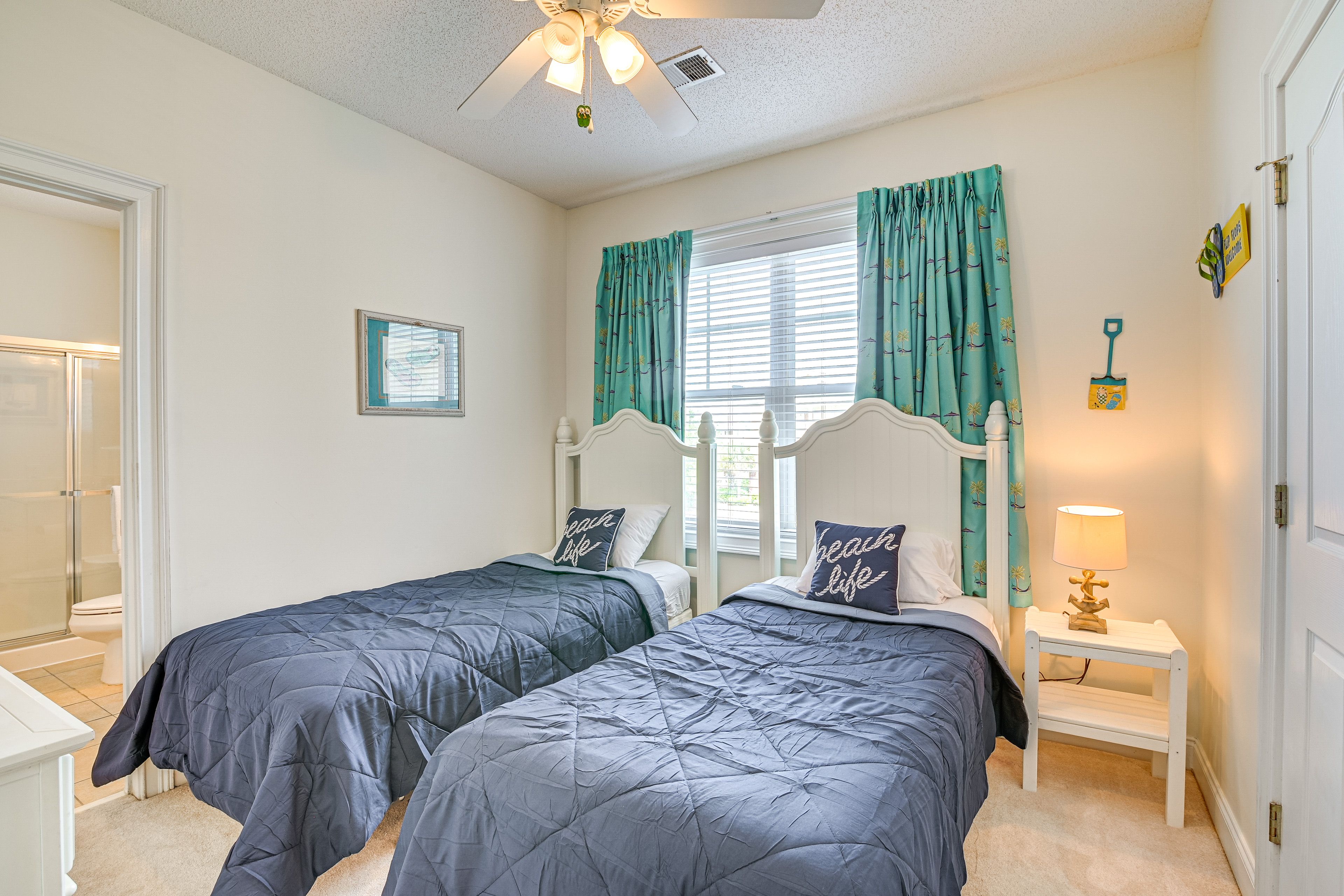 Bedroom 3 | 2 Twin Beds