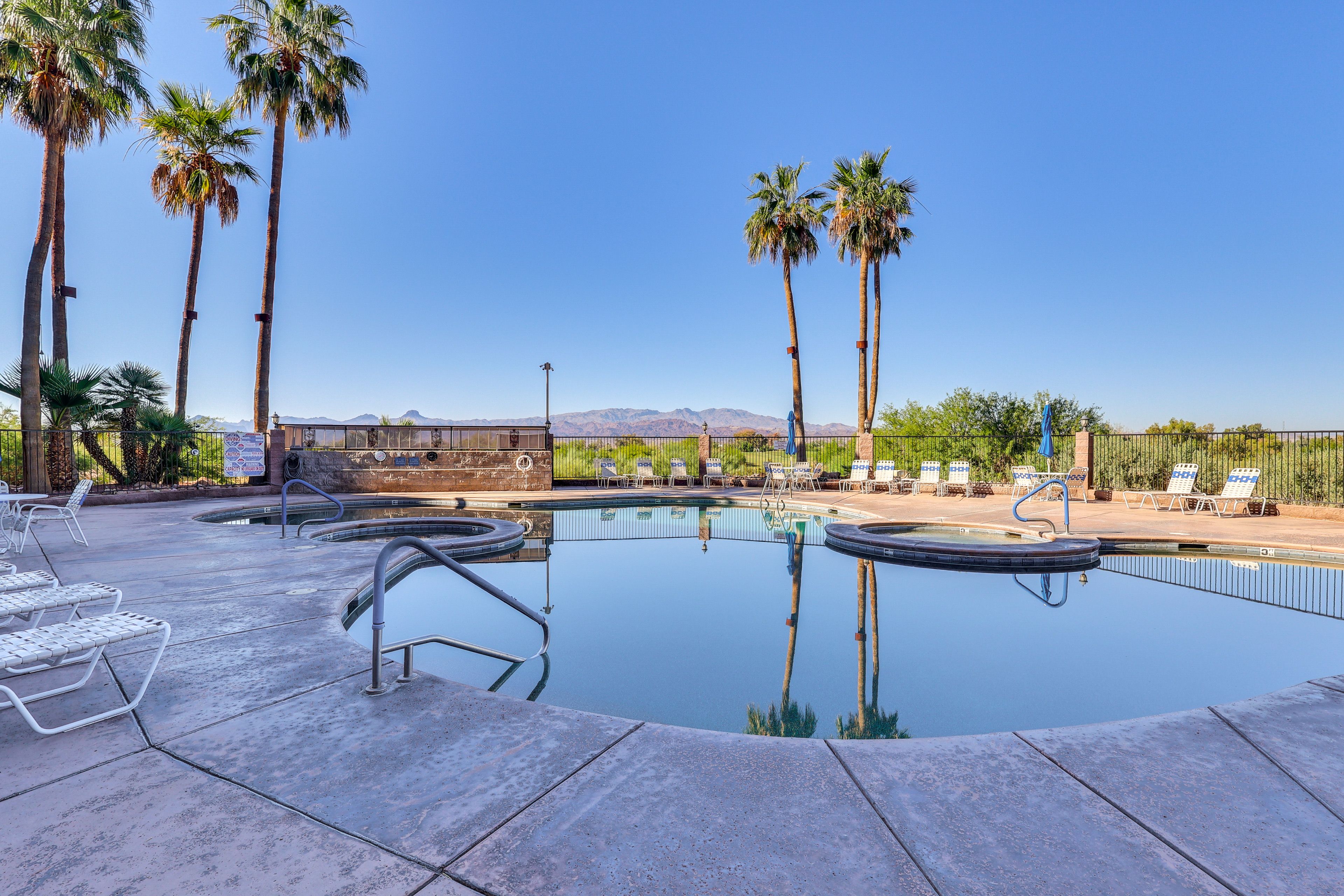 Queens Bay | Community Amenities